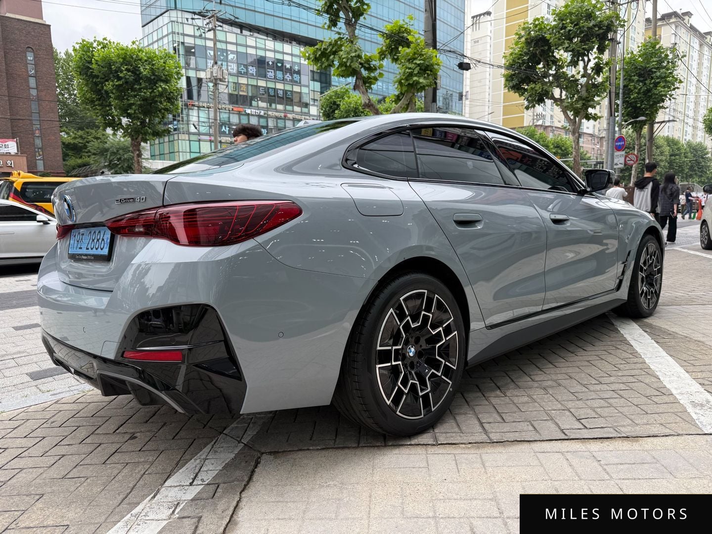 BMW i4 2025 — миниатюра 5