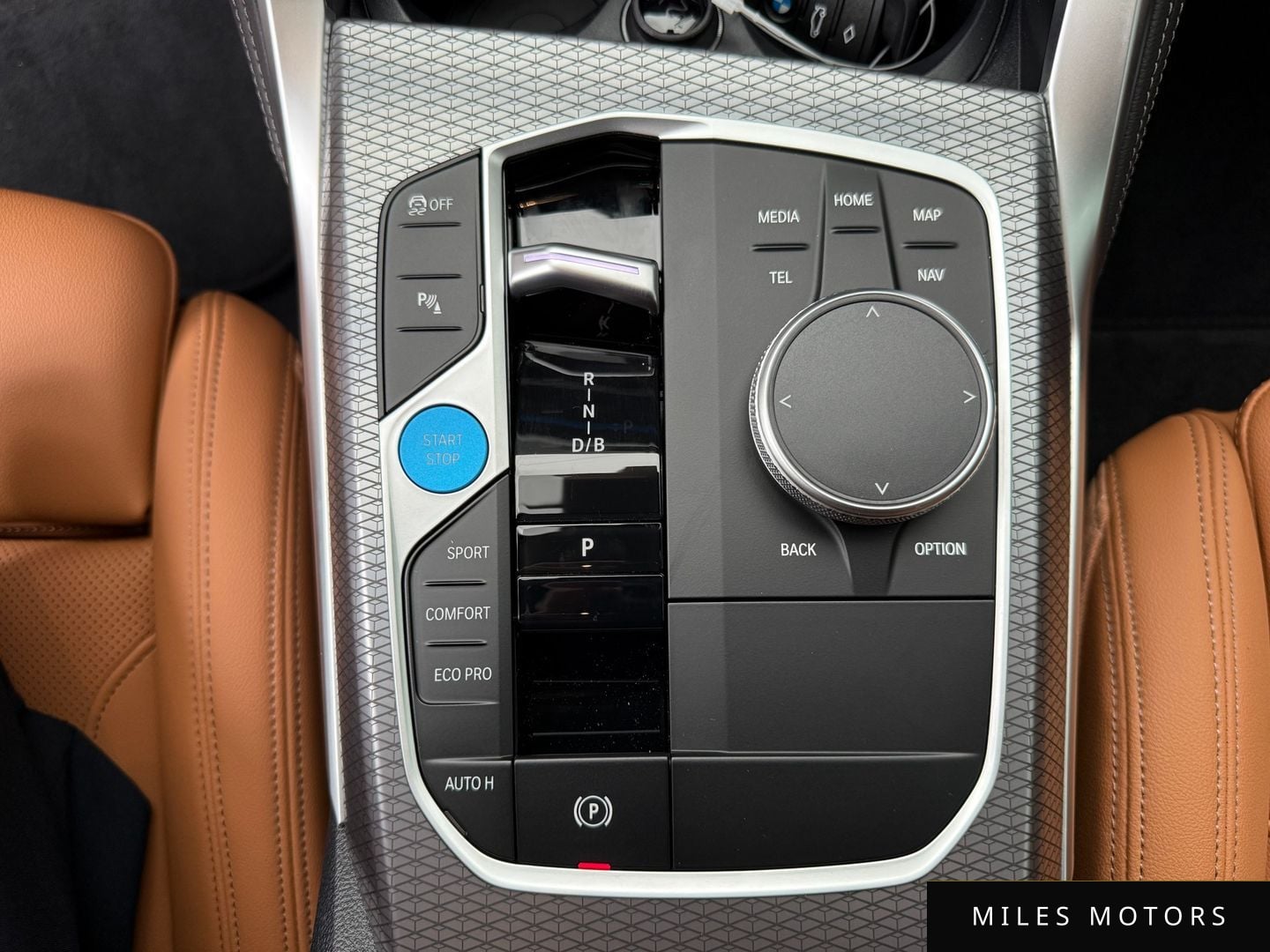BMW i4 2025 — миниатюра 11