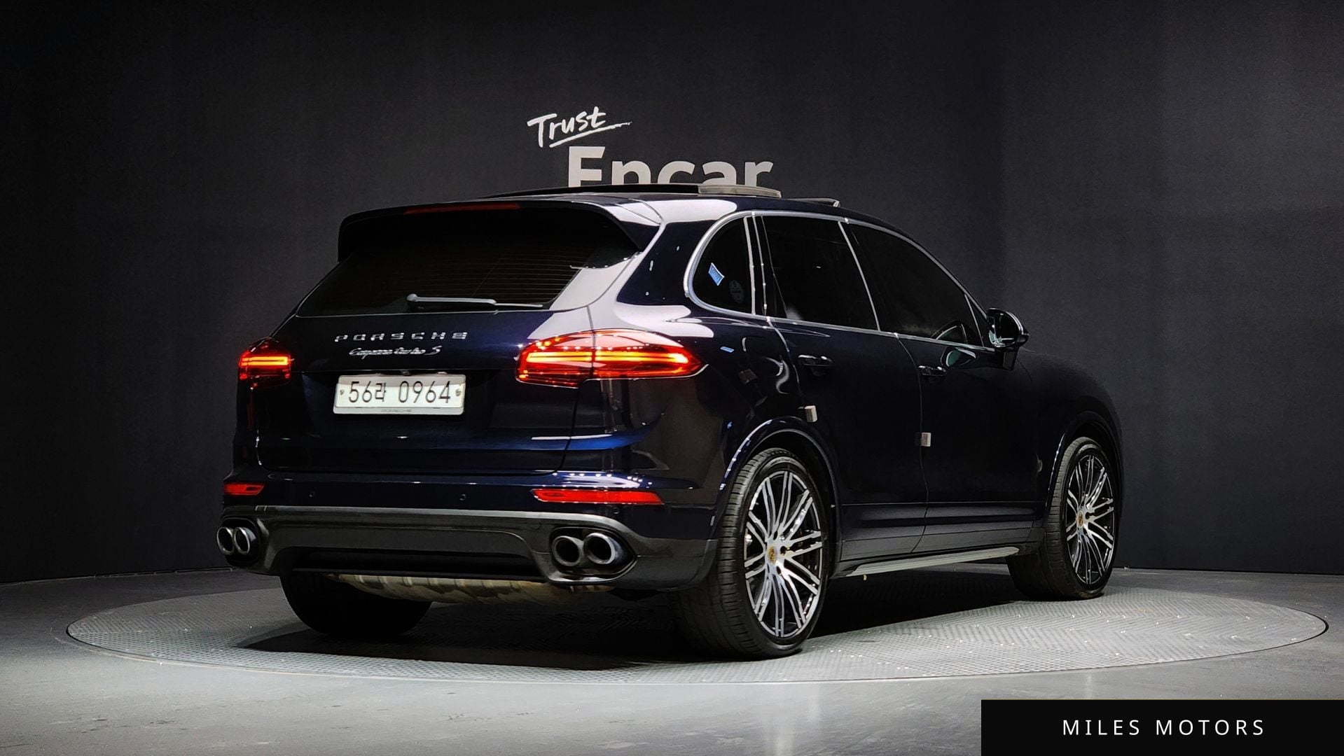 Porsche Cayenne 2016 — миниатюра 2