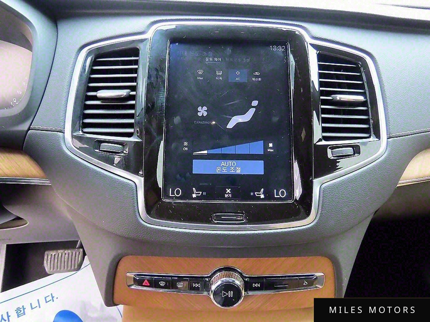 Volvo XC90 2018 — миниатюра 13