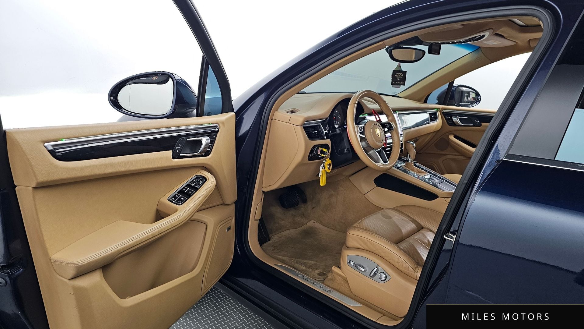 Porsche Macan 2017 — миниатюра 10