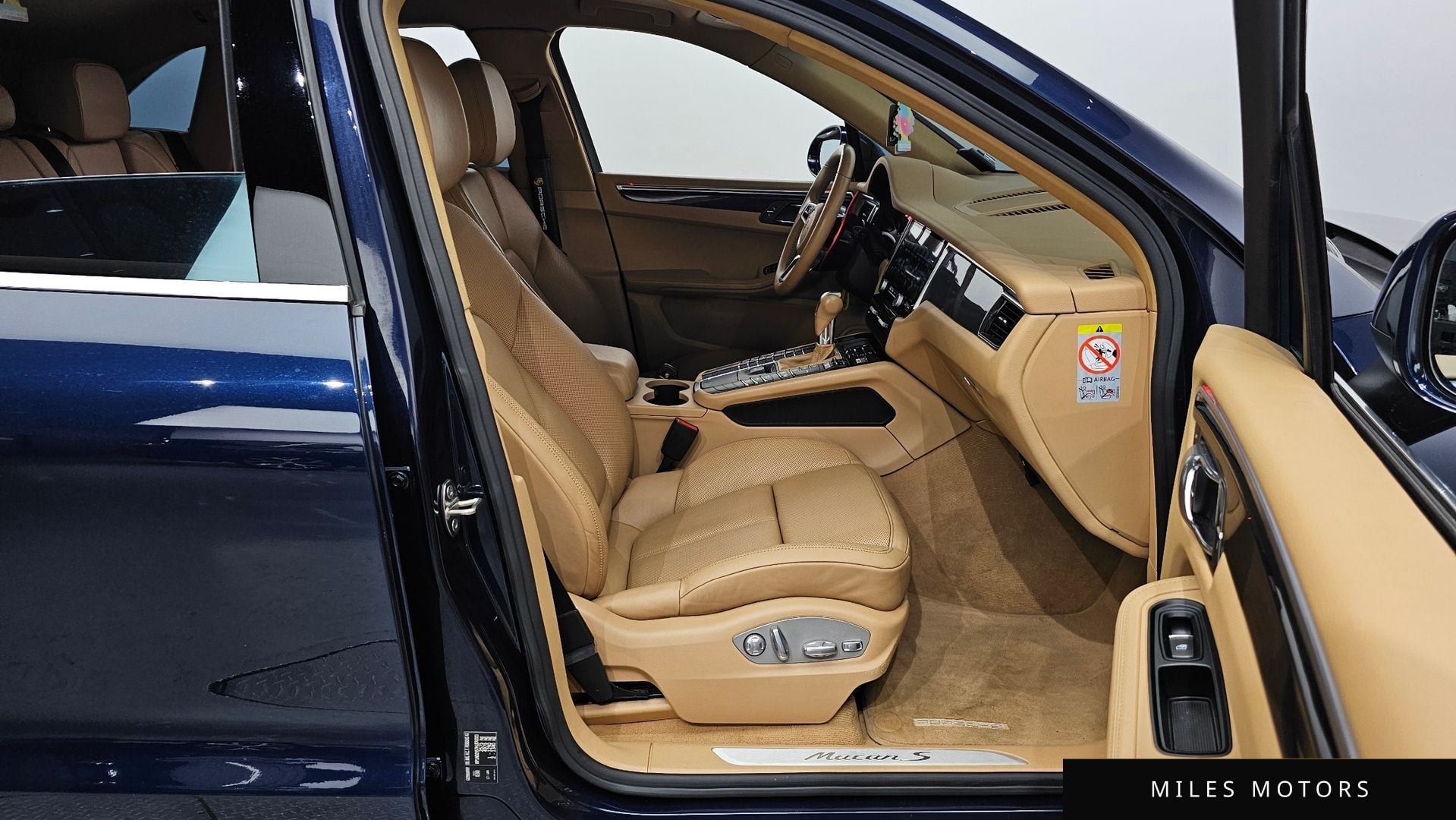 Porsche Macan 2017 — миниатюра 11