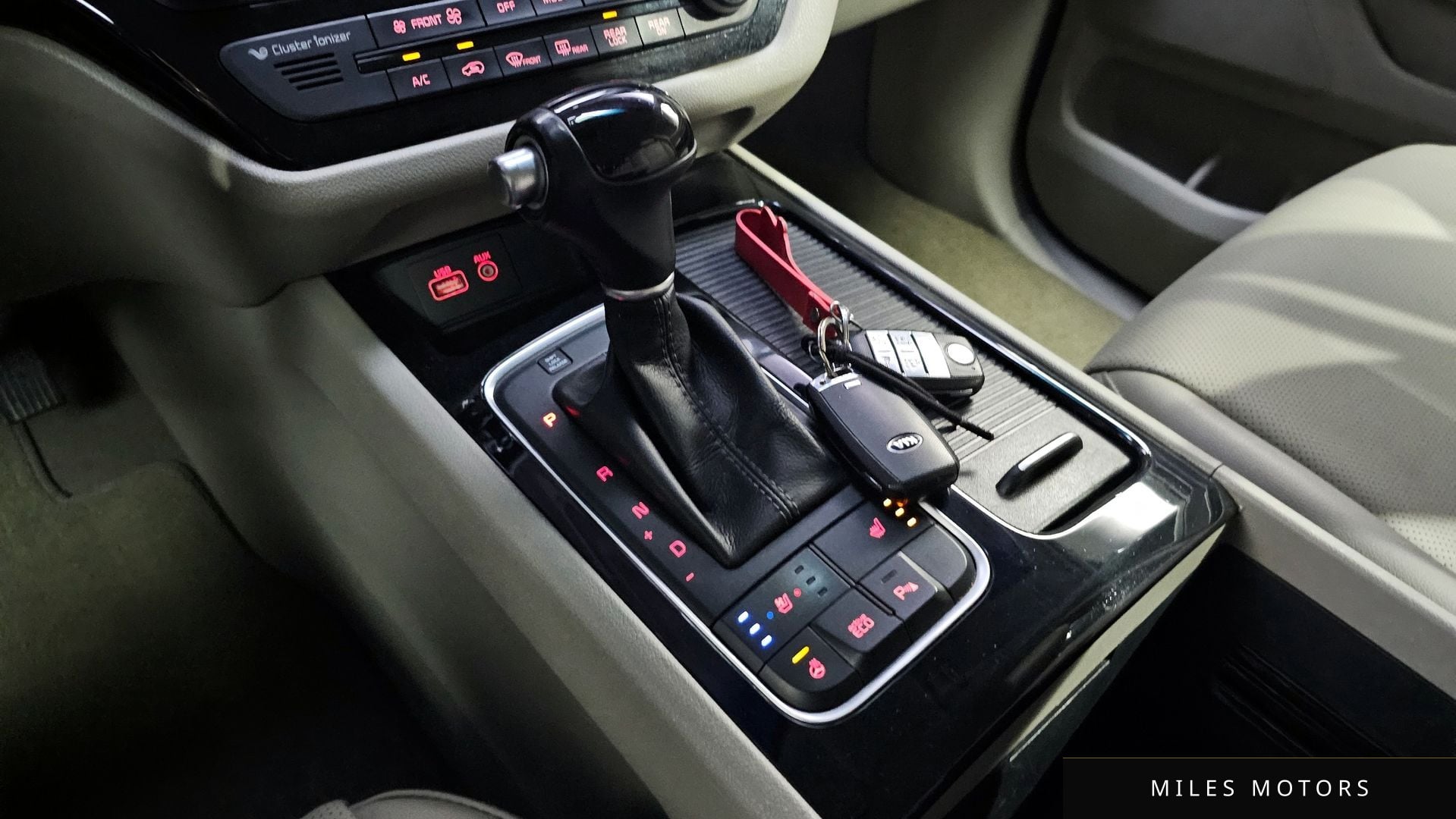 Kia Canival 2015 — миниатюра 9