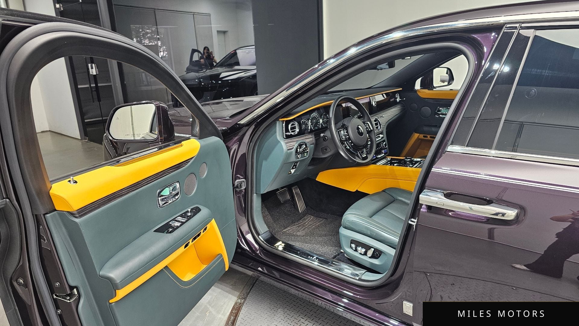 Rolls-Royce 고스트 2021 — миниатюра 11