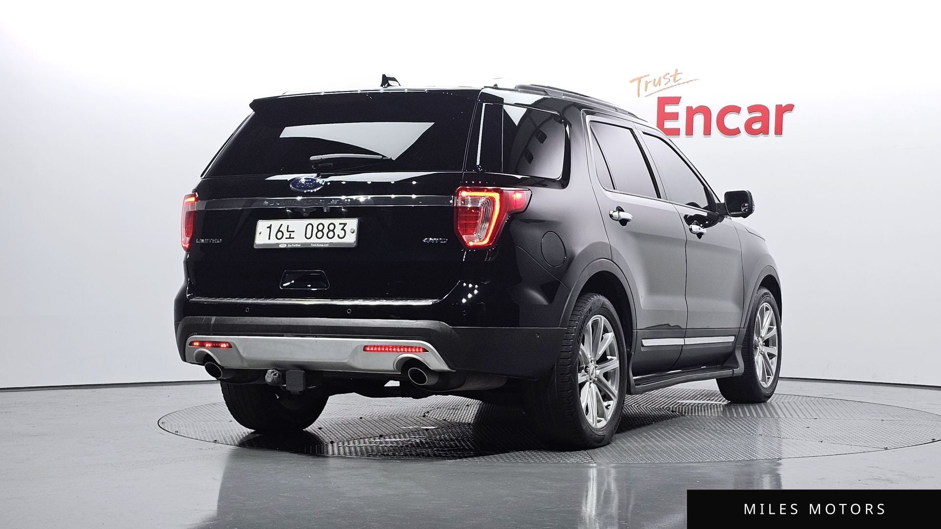 Ford Explorer 2016 — миниатюра 2