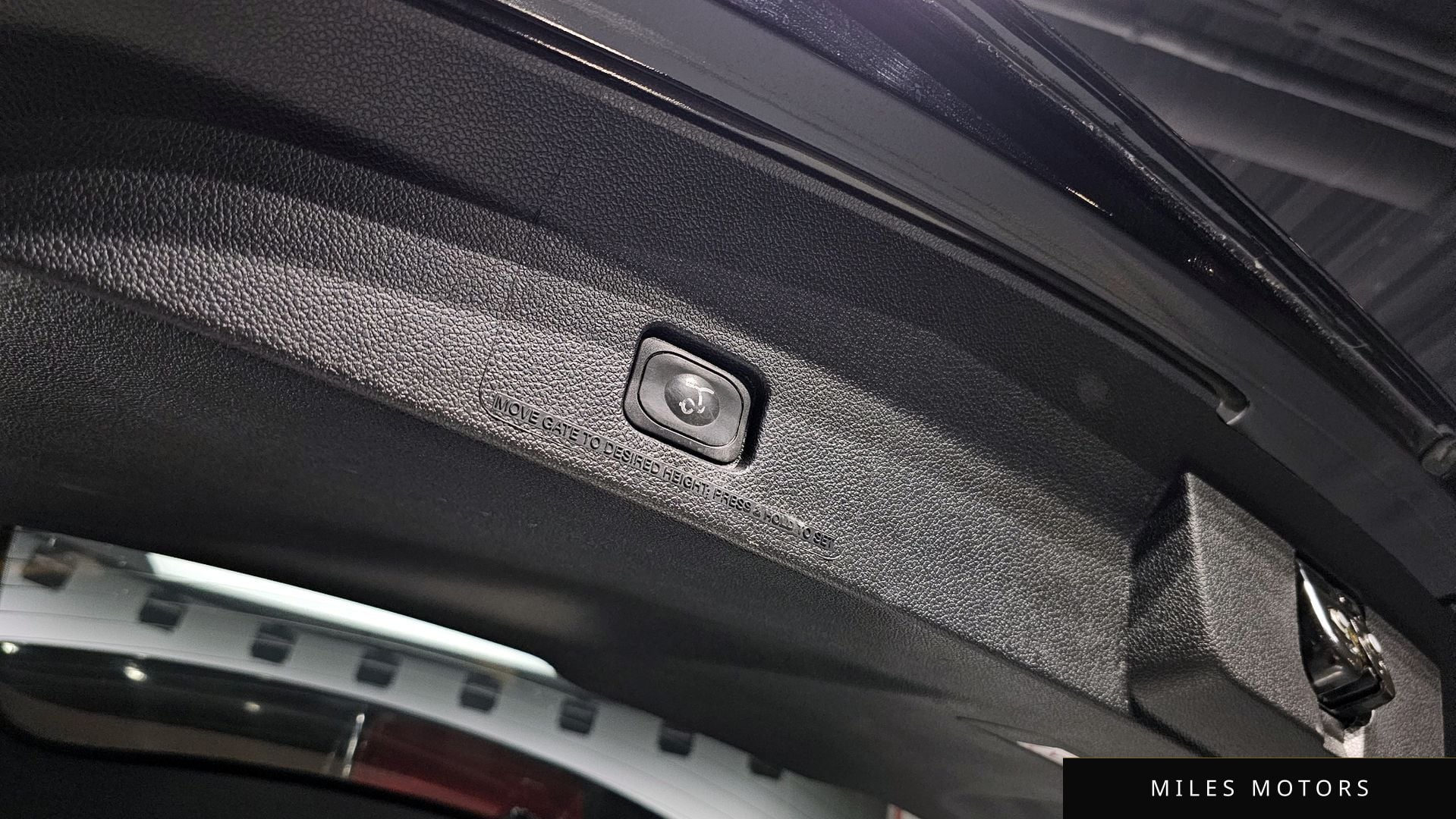 Ford Explorer 2016 — миниатюра 20