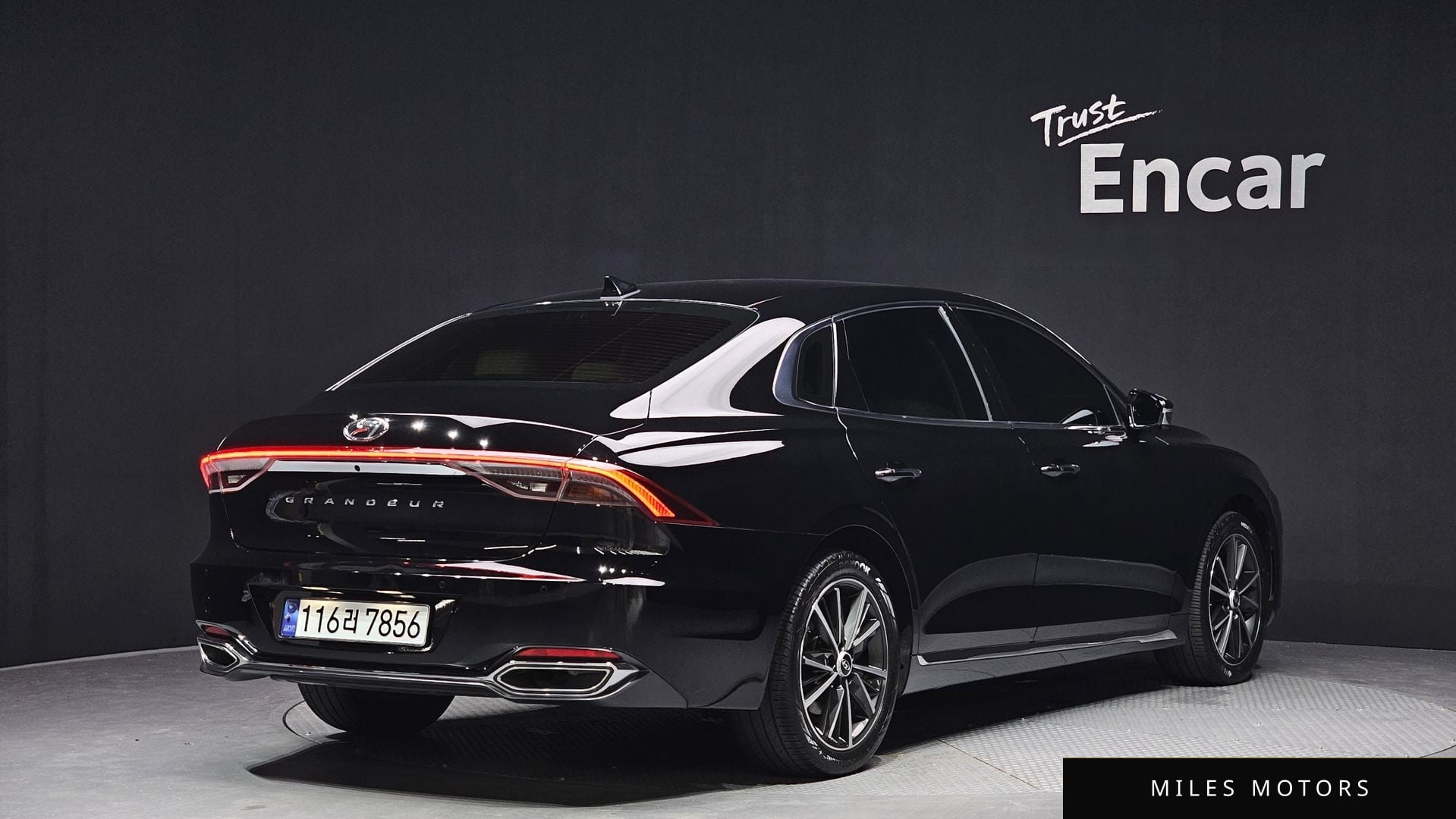 Hyundai Grandeur 2022 — миниатюра 2