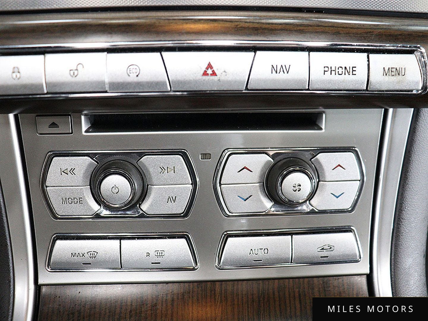 Jaguar New XF 2013 — миниатюра 14