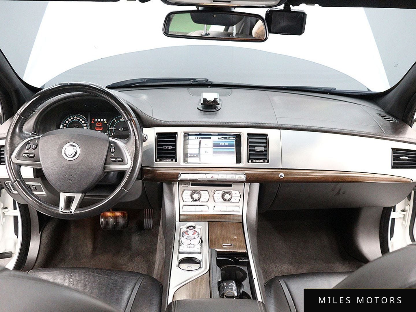 Jaguar New XF 2013 — миниатюра 15