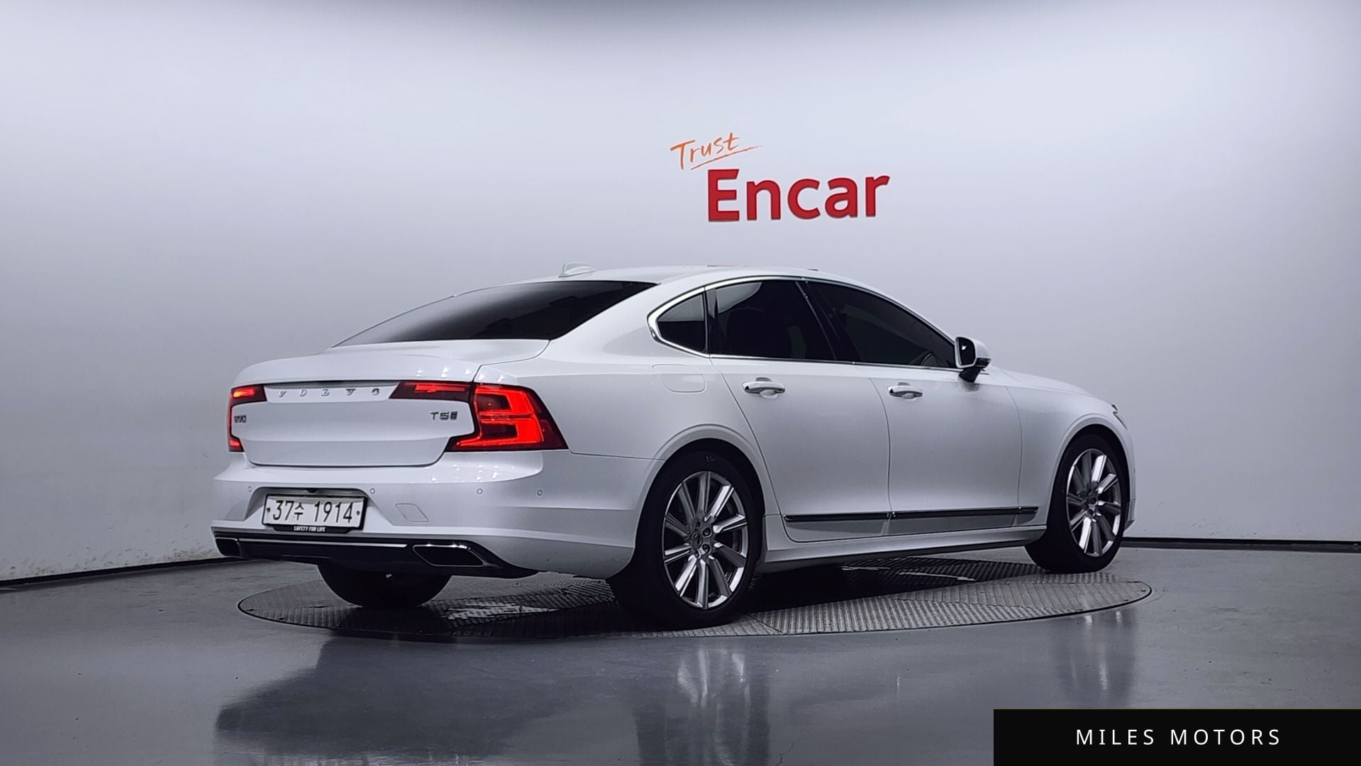 Volvo S90 2019 — миниатюра 2