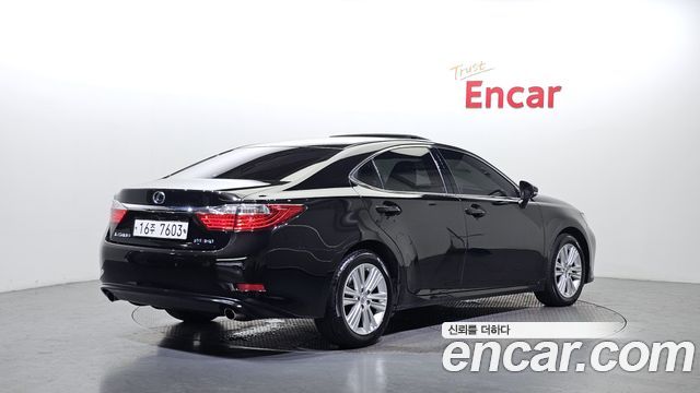 Лексус ES350 2015 — миниатюра 2
