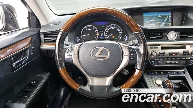 Лексус ES350 2015 — миниатюра 13