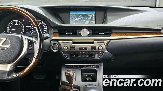 Лексус ES350 2015 — миниатюра 19