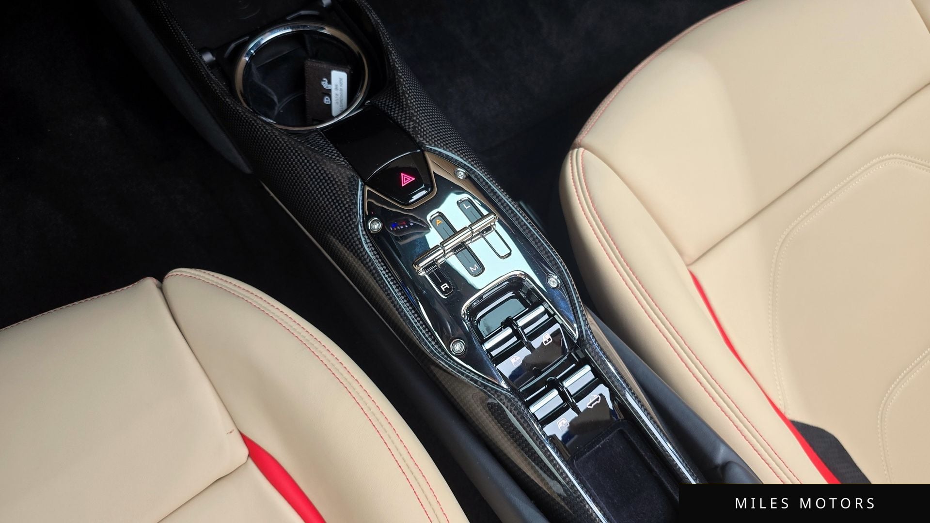 Ferrari 296 GTS 2024 — миниатюра 9