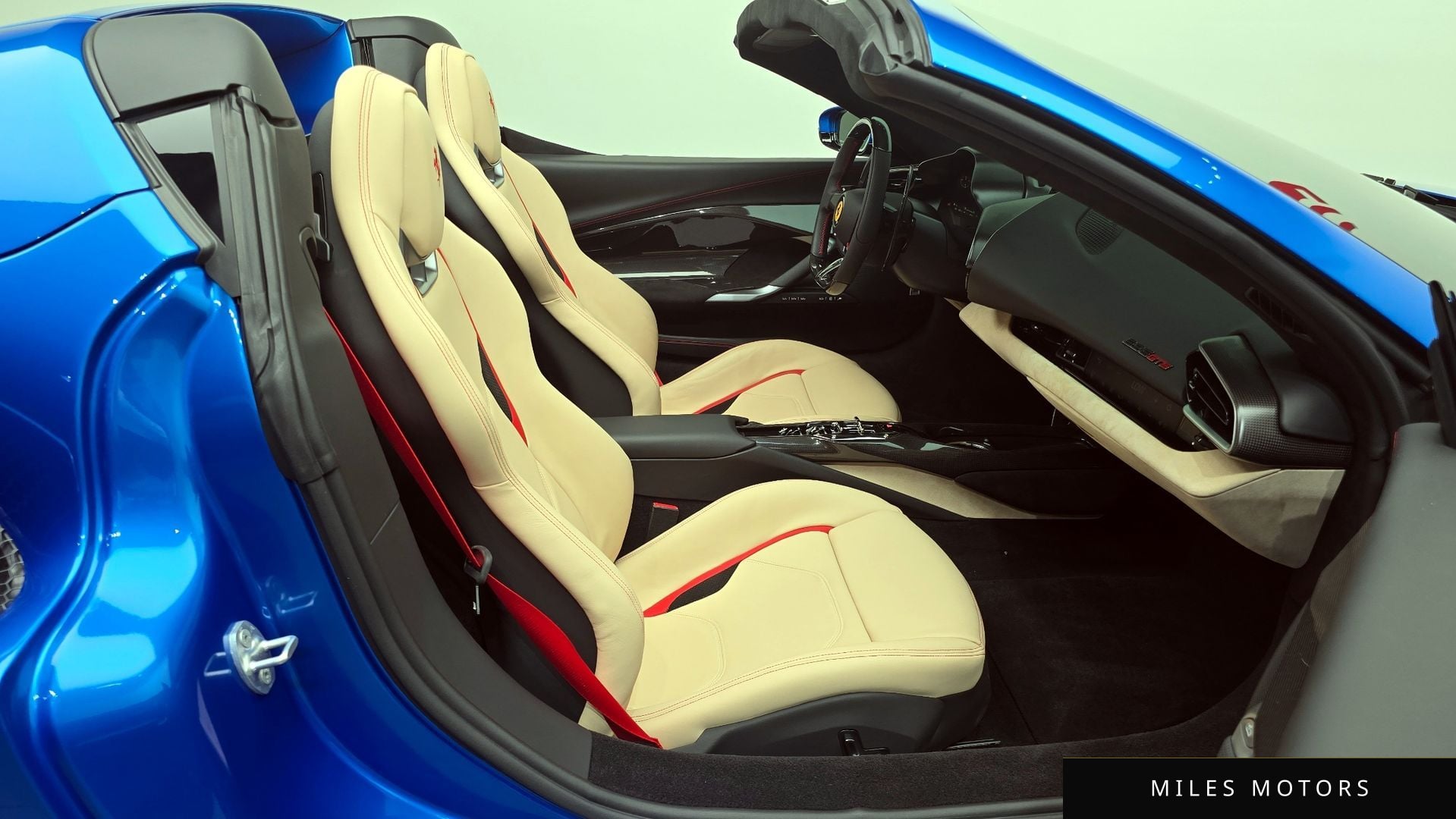 Ferrari 296 GTS 2024 — миниатюра 10