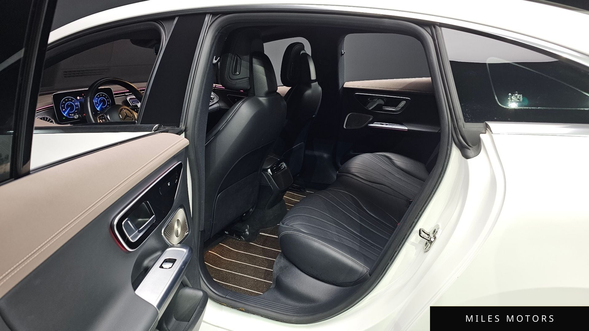 Mercedes-Benz EQE V295 2022 — миниатюра 11