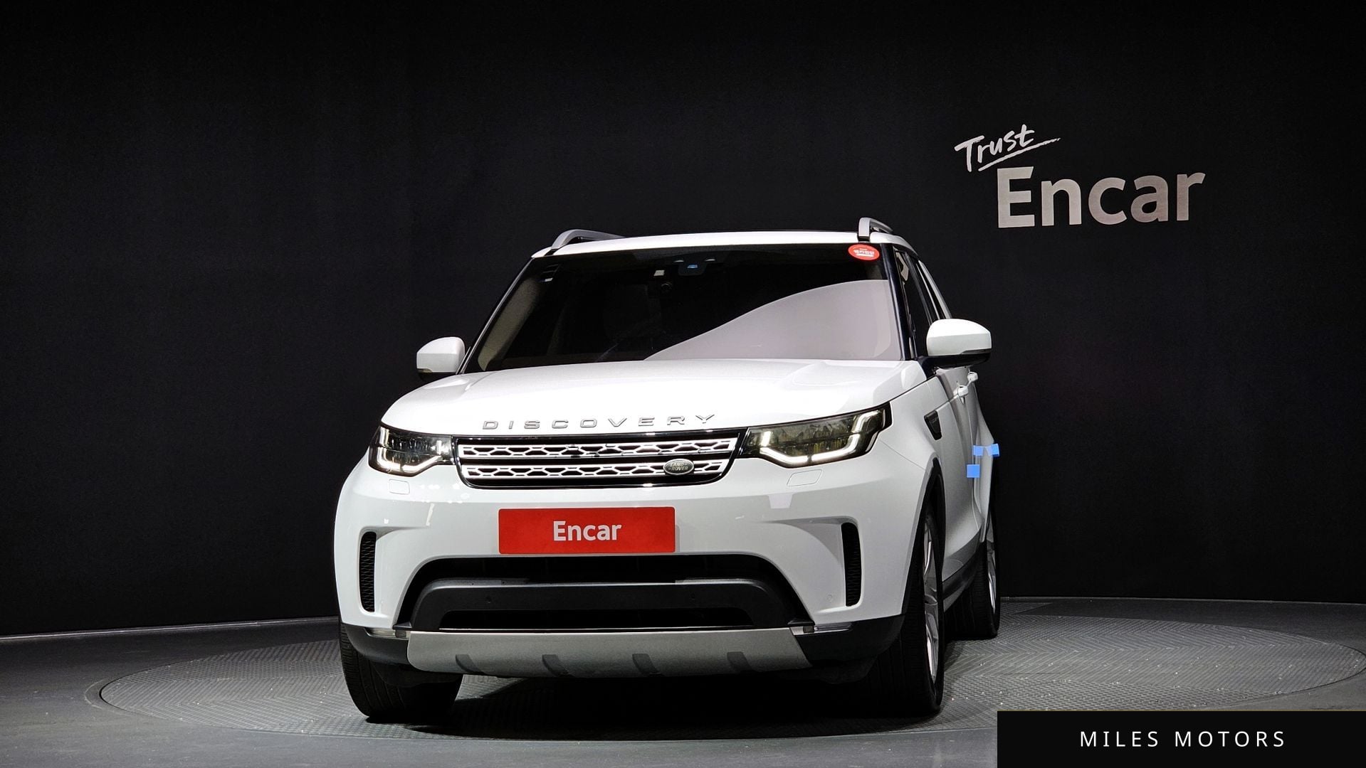 Land Rover Discovery 2017 — миниатюра 3