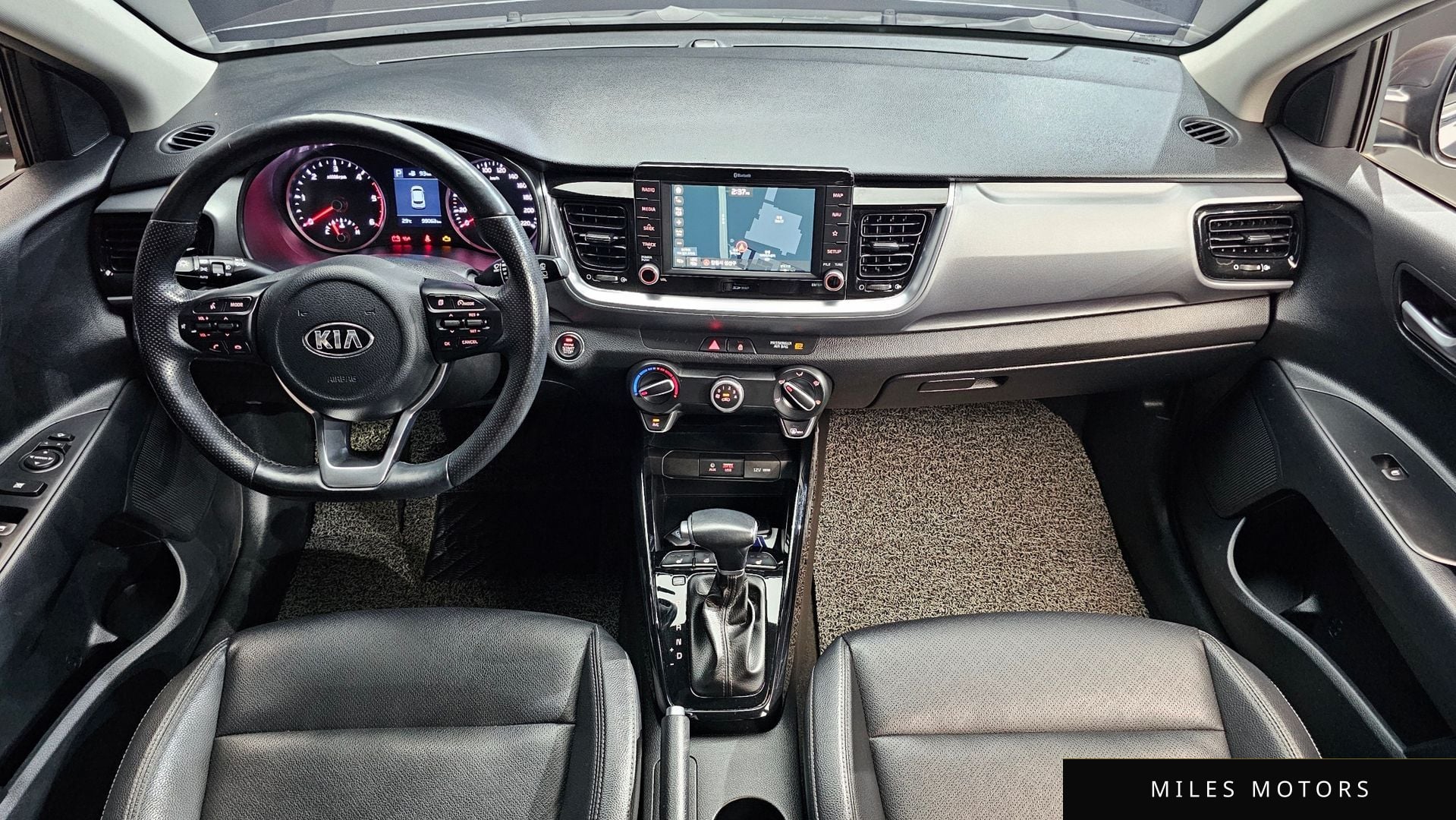 Kia Stonic 2018 — миниатюра 7
