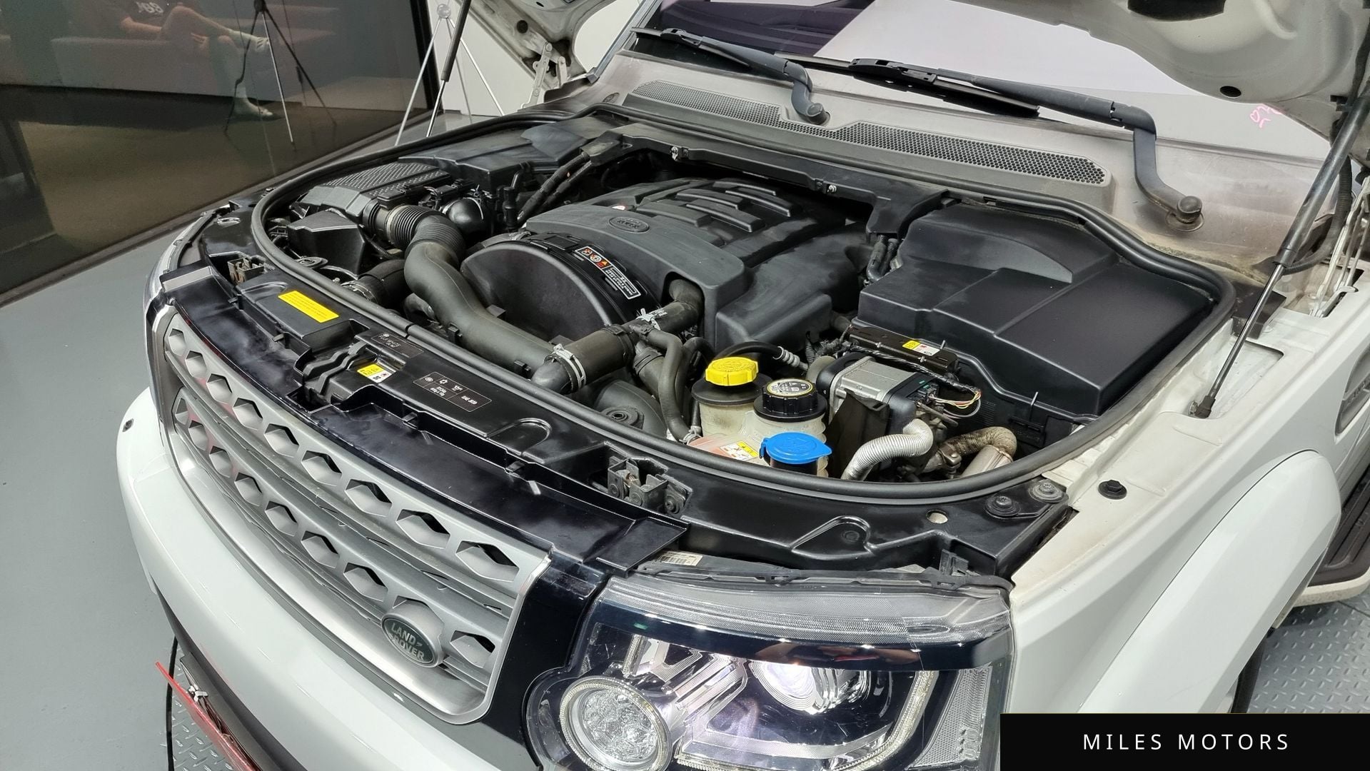 Land Rover Discovery 2016 — миниатюра 6