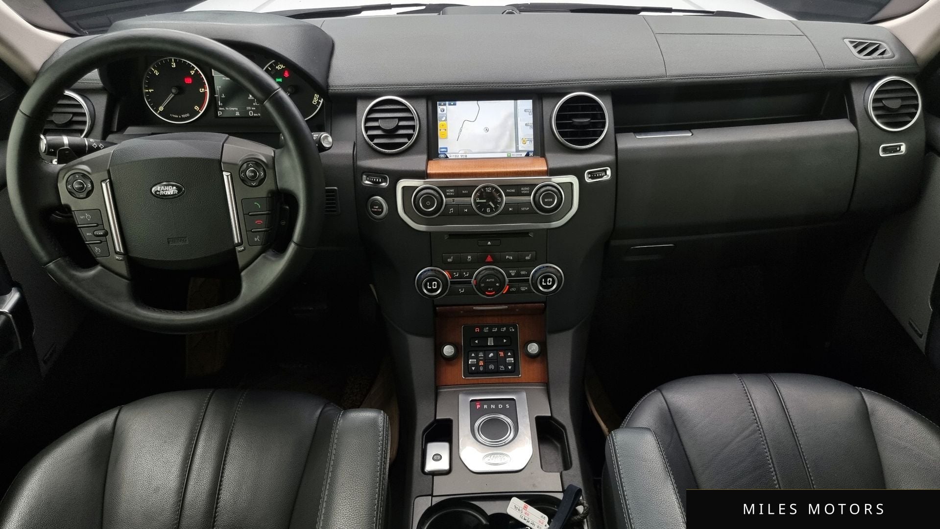 Land Rover Discovery 2016 — миниатюра 7