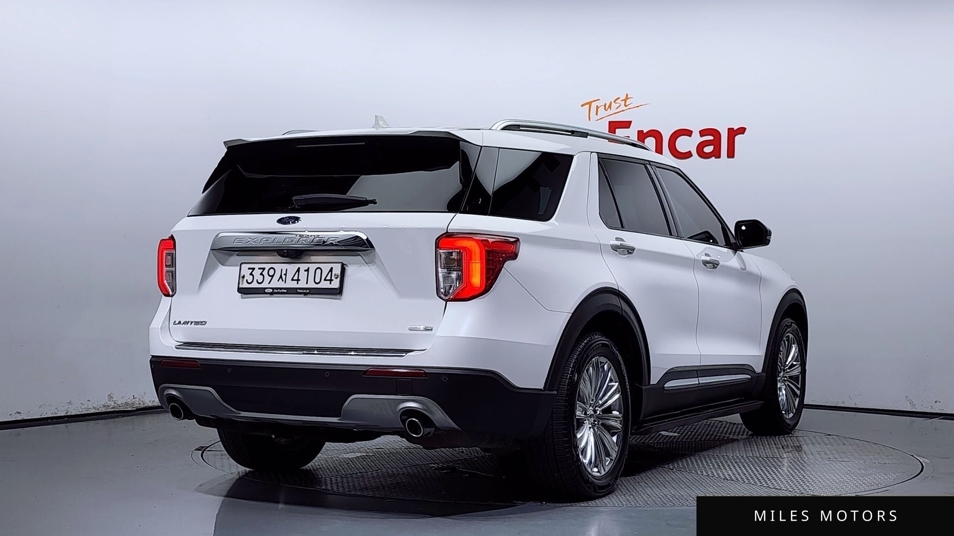 Ford Explorer 2020 — миниатюра 2