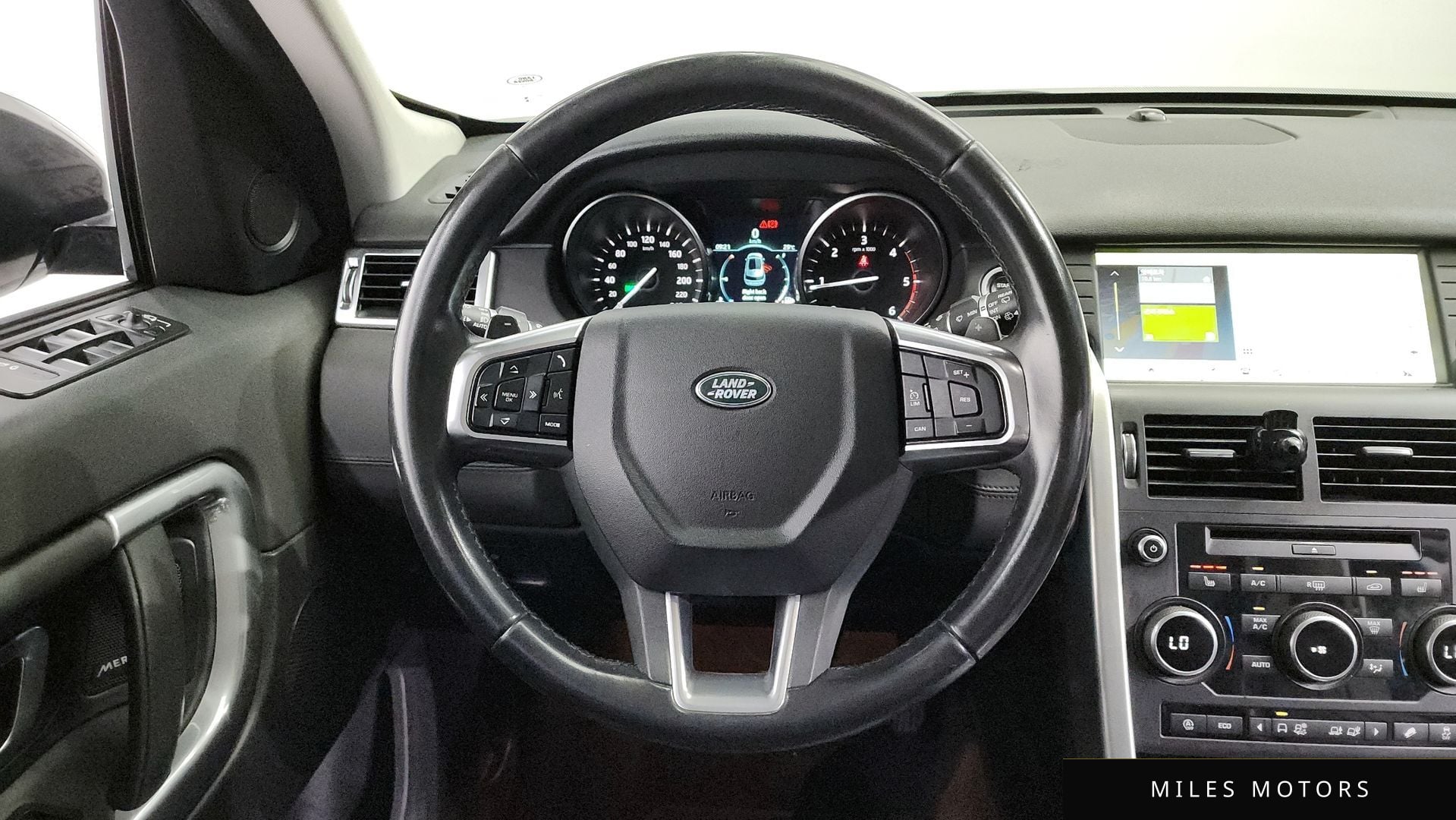 Land Rover Discovery Sport 2019 — миниатюра 13
