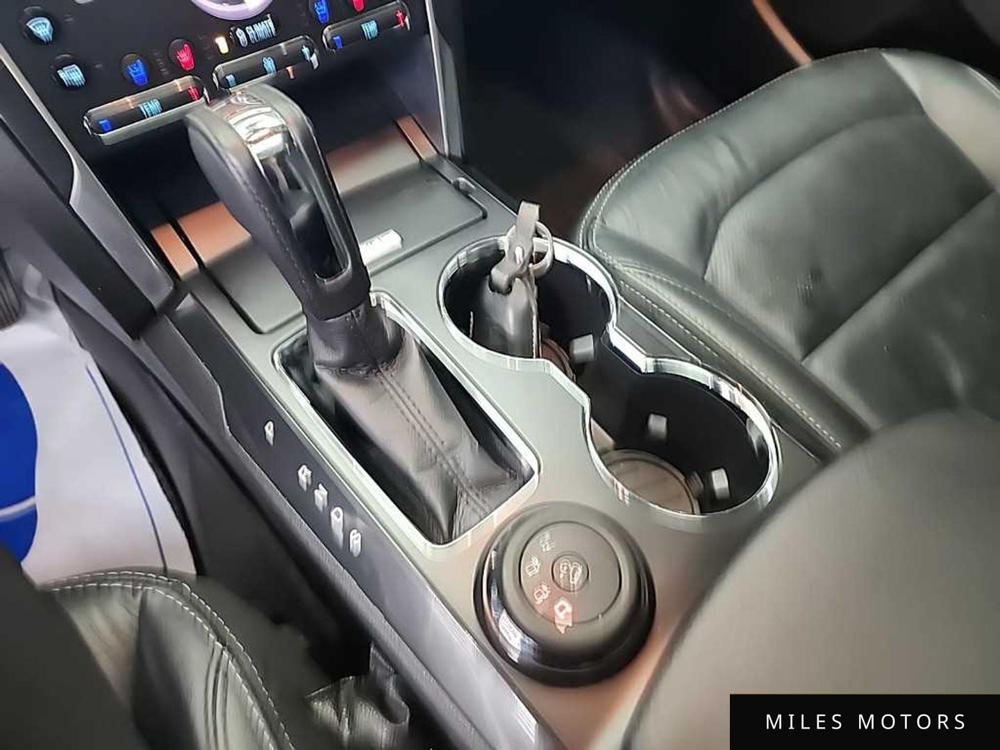 Ford Explorer 2017 — миниатюра 8