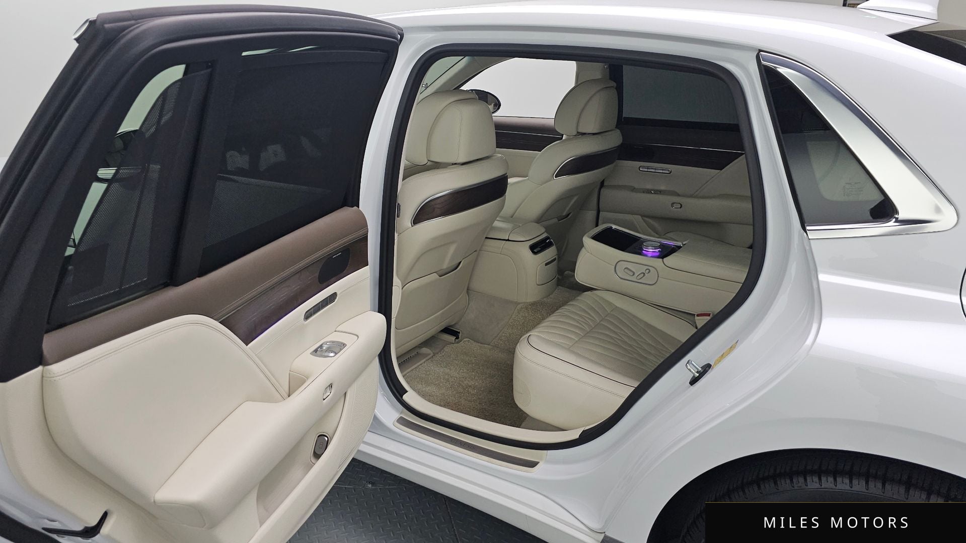 Genesis G90 (RS4) 2022 — миниатюра 12