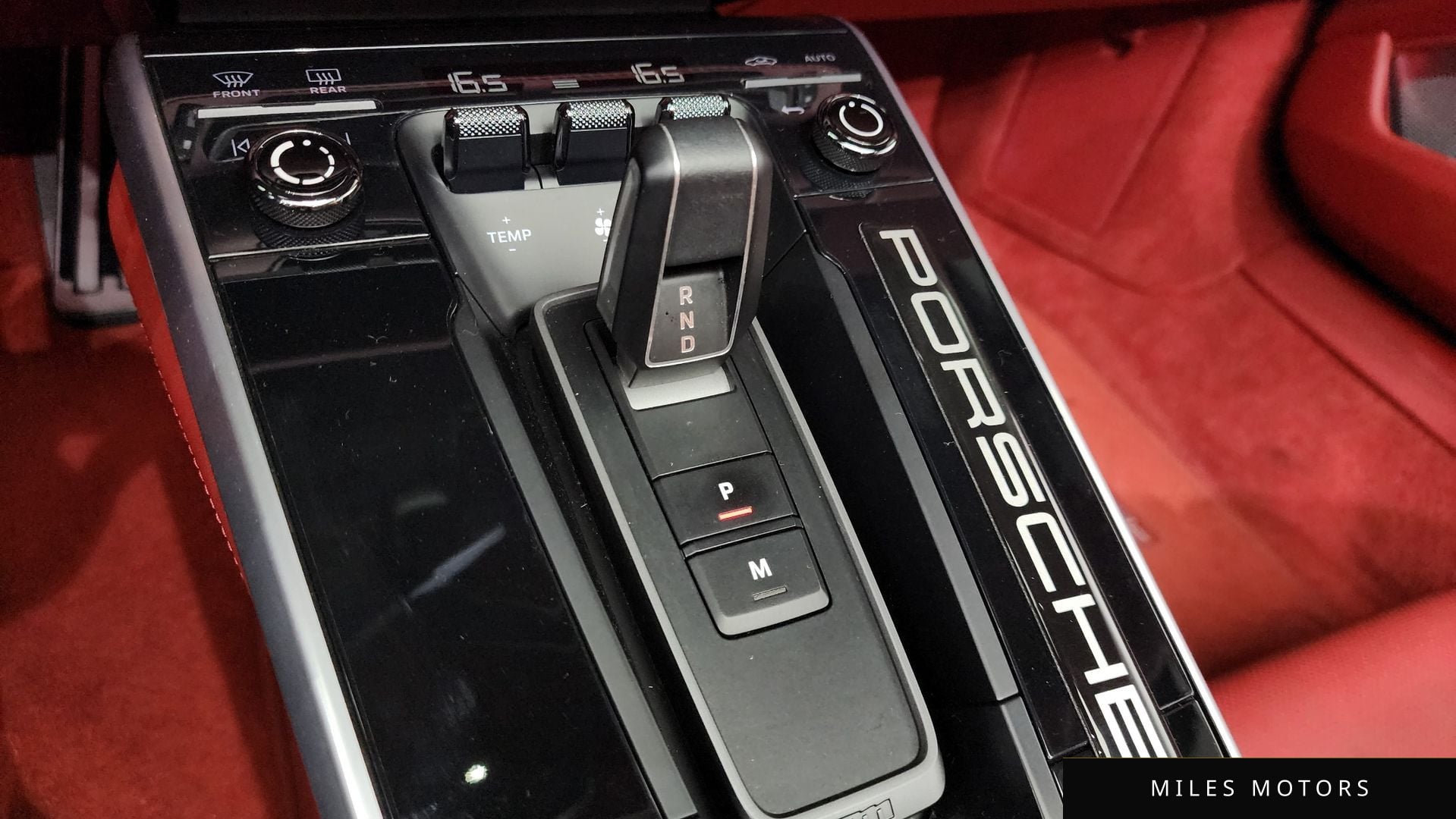 Porsche 911 (992) 2022 — миниатюра 9