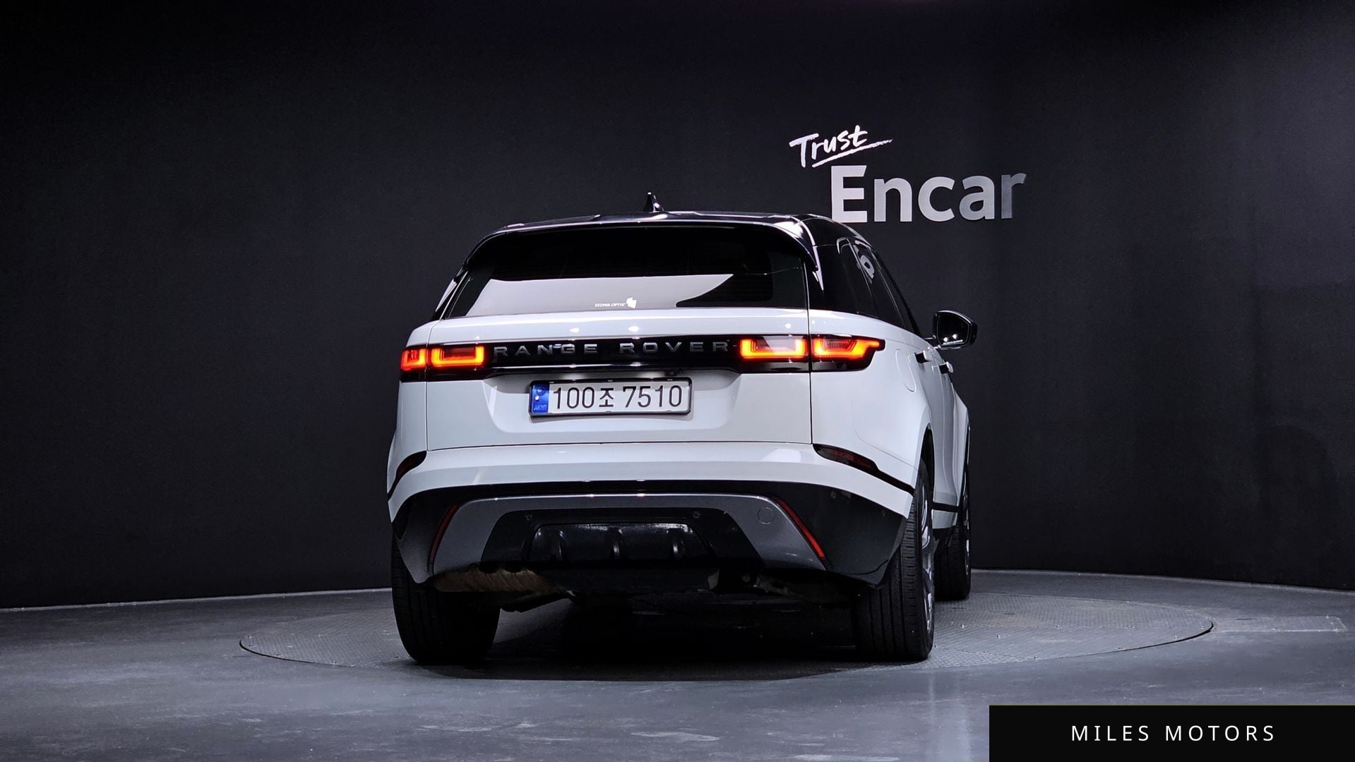 Land Rover Range Rover Velar 2018 — миниатюра 4