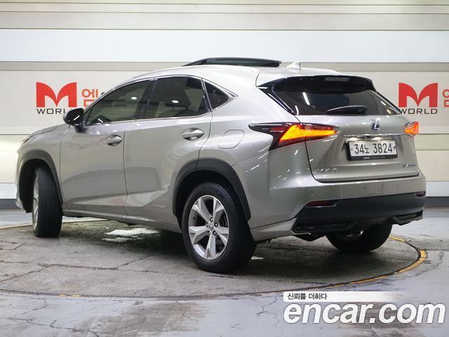 Лексус NX300h 2017 — миниатюра 2