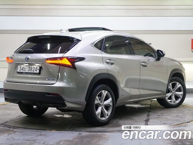 Лексус NX300h 2017 — миниатюра 4