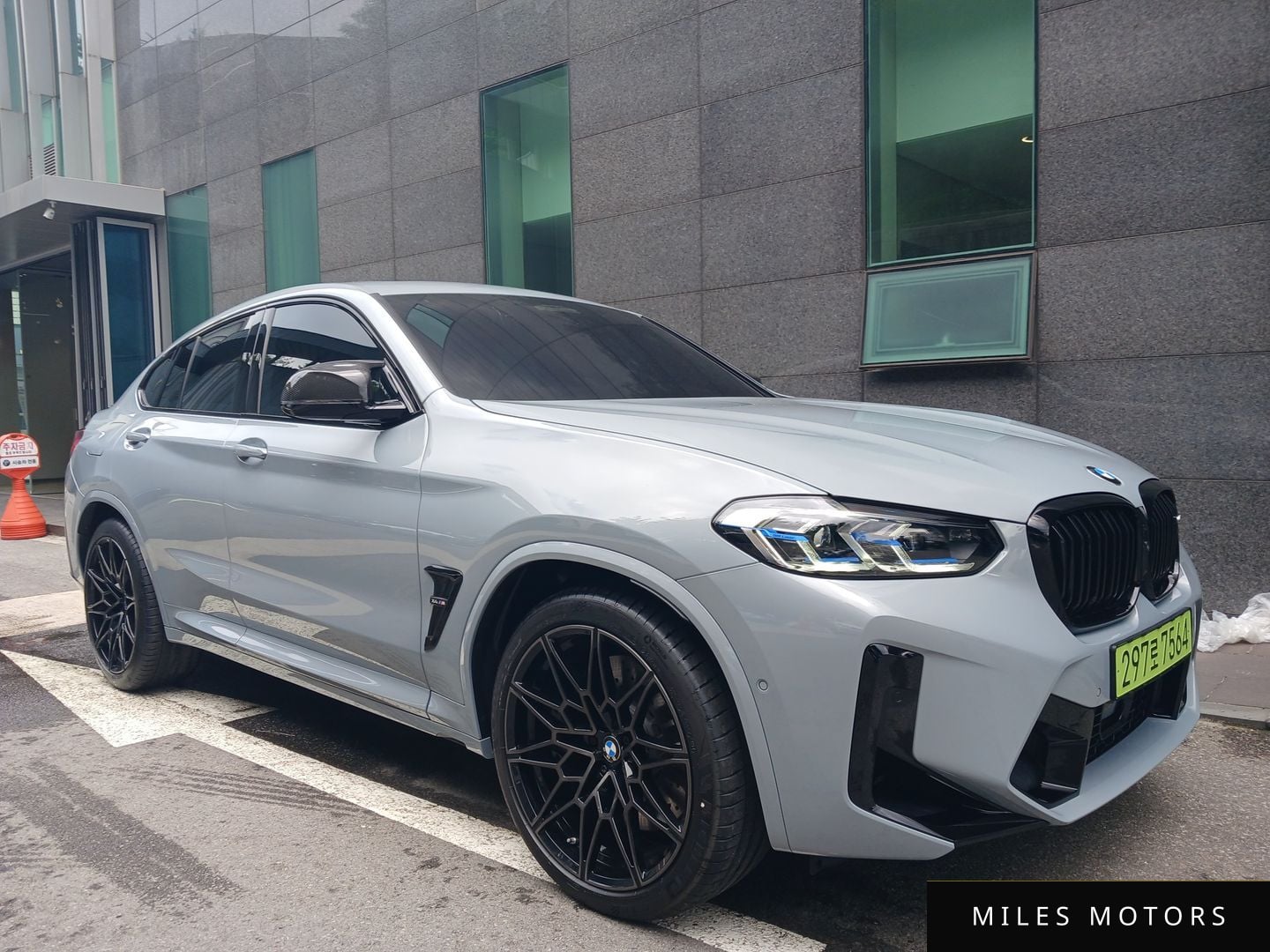 BMW X4M (G02) 2025 — миниатюра 2