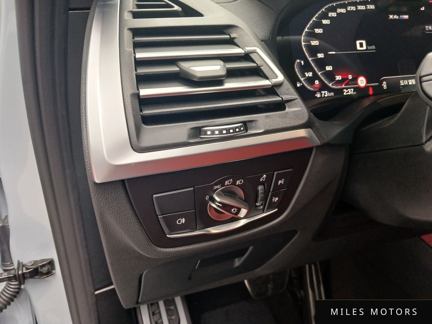 BMW X4M (G02) 2025 — миниатюра 9