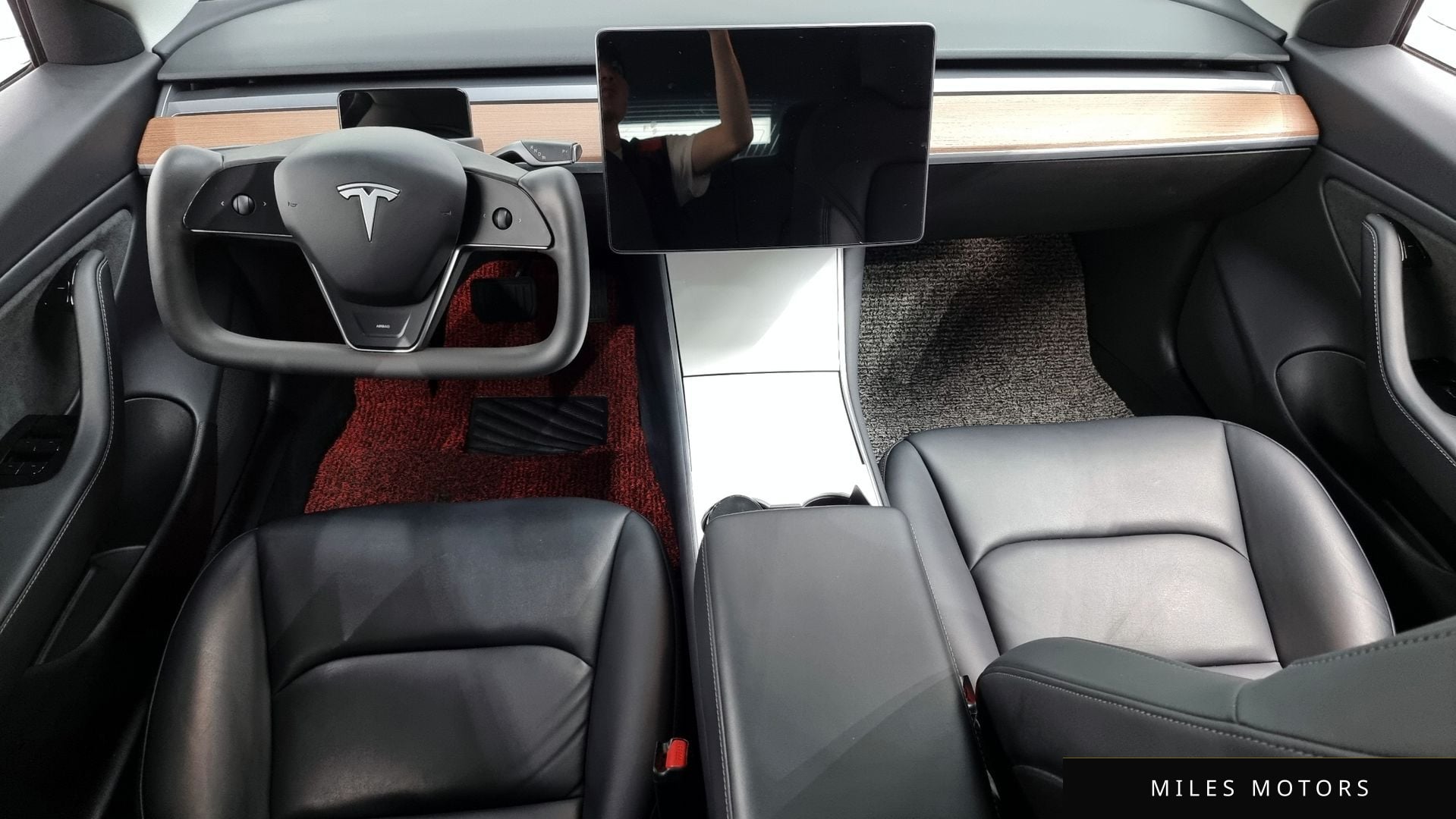 Tesla Model 3 2020 — миниатюра 7
