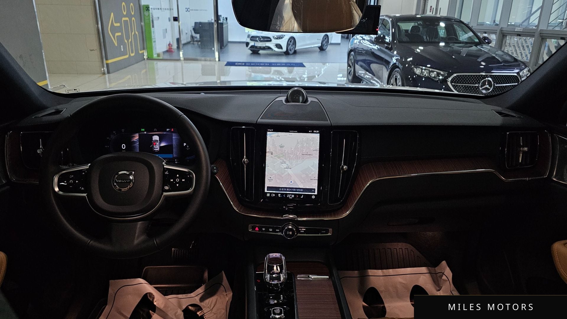 Volvo XC60 2025 — миниатюра 7