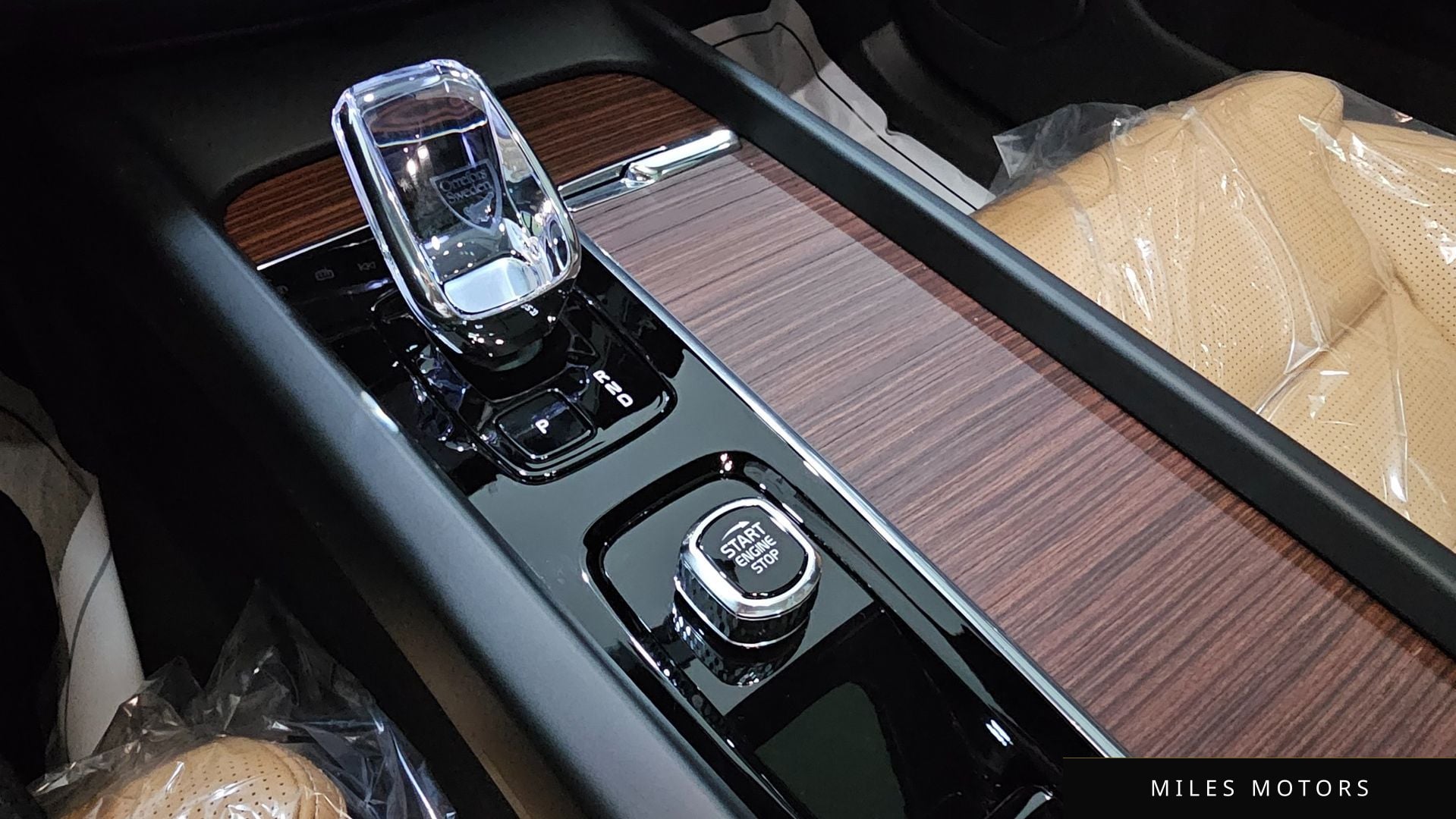 Volvo XC60 2025 — миниатюра 9