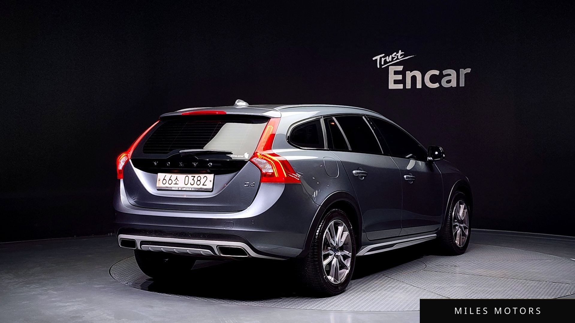 Volvo V60 2016 — миниатюра 2