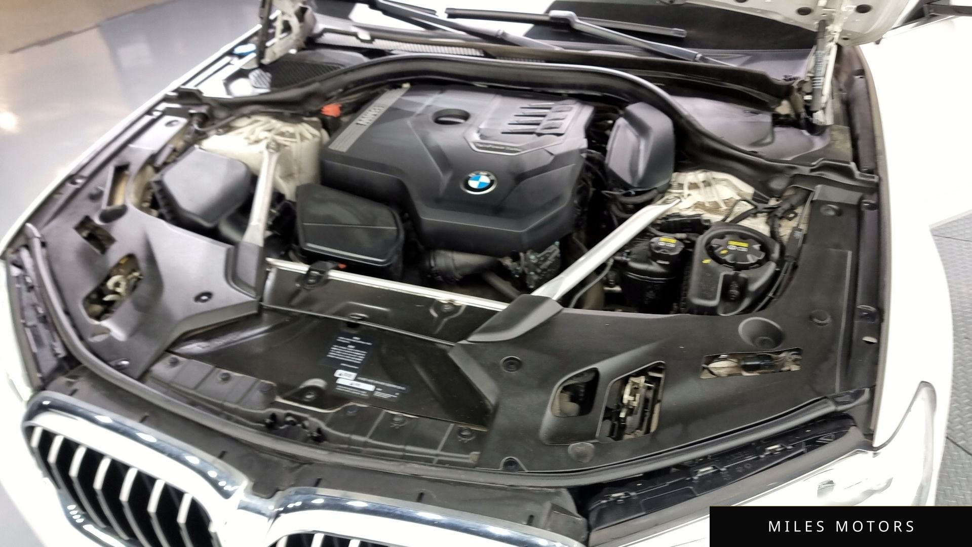 BMW 5 Series (G30) 2021 — миниатюра 6