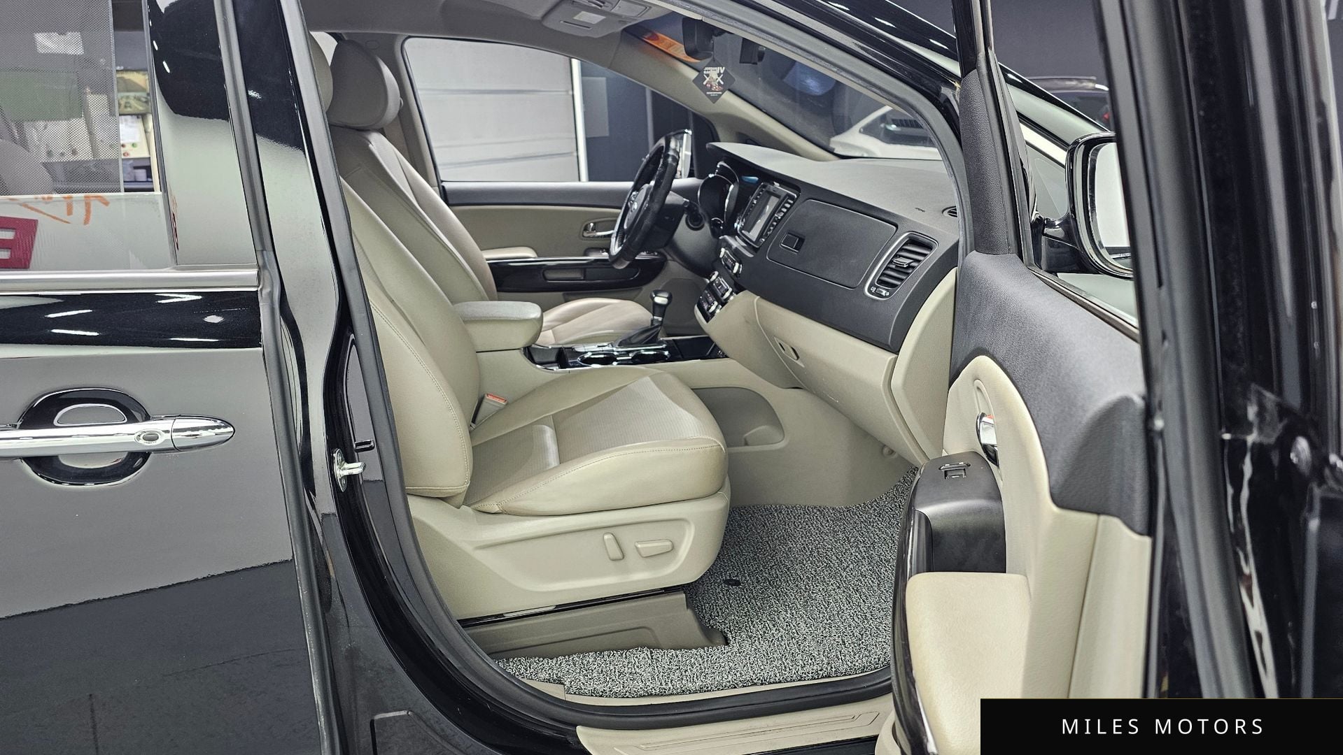 Kia Canival 2019 — миниатюра 11