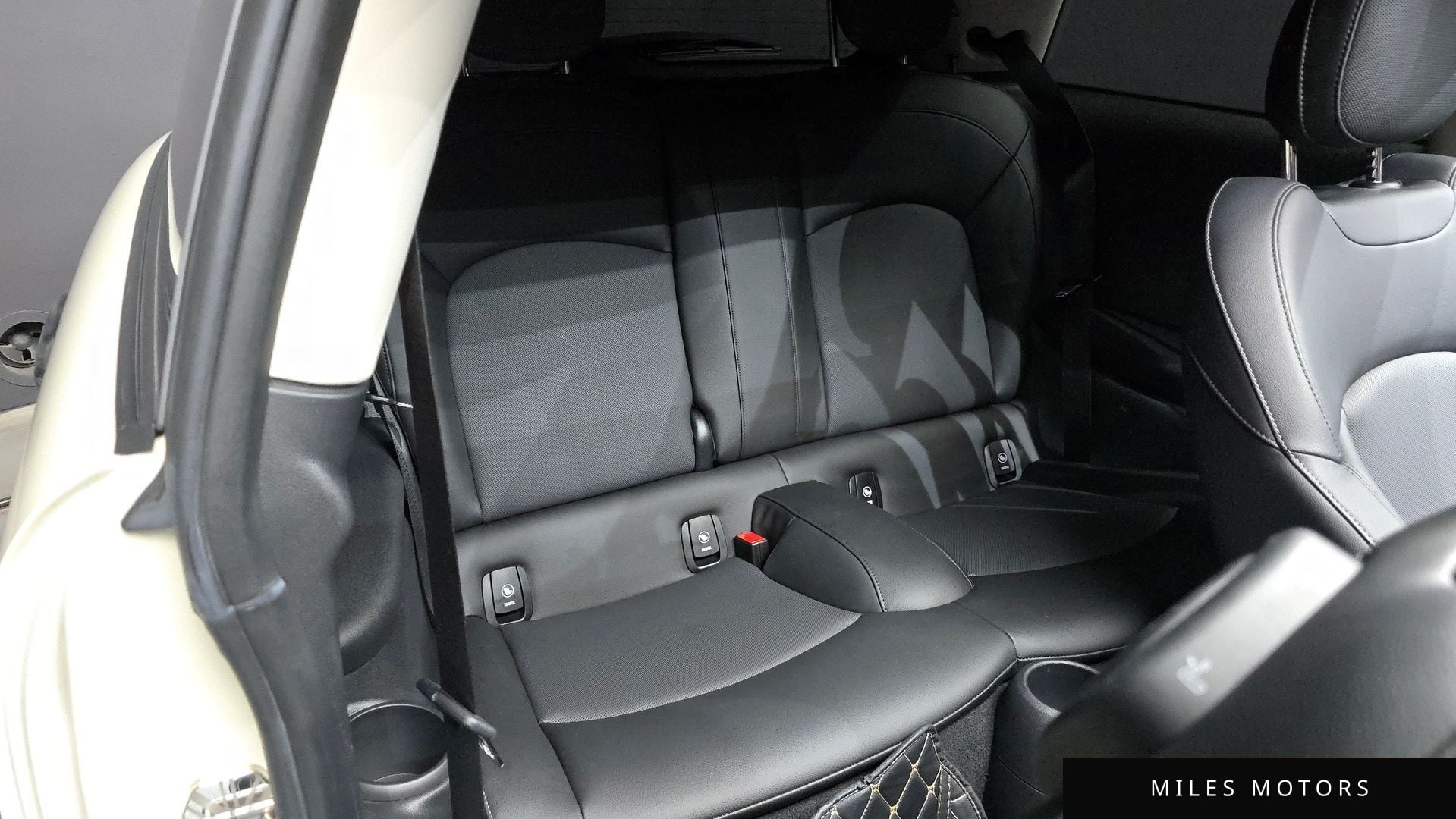 MINI Cooper S 2021 — миниатюра 12