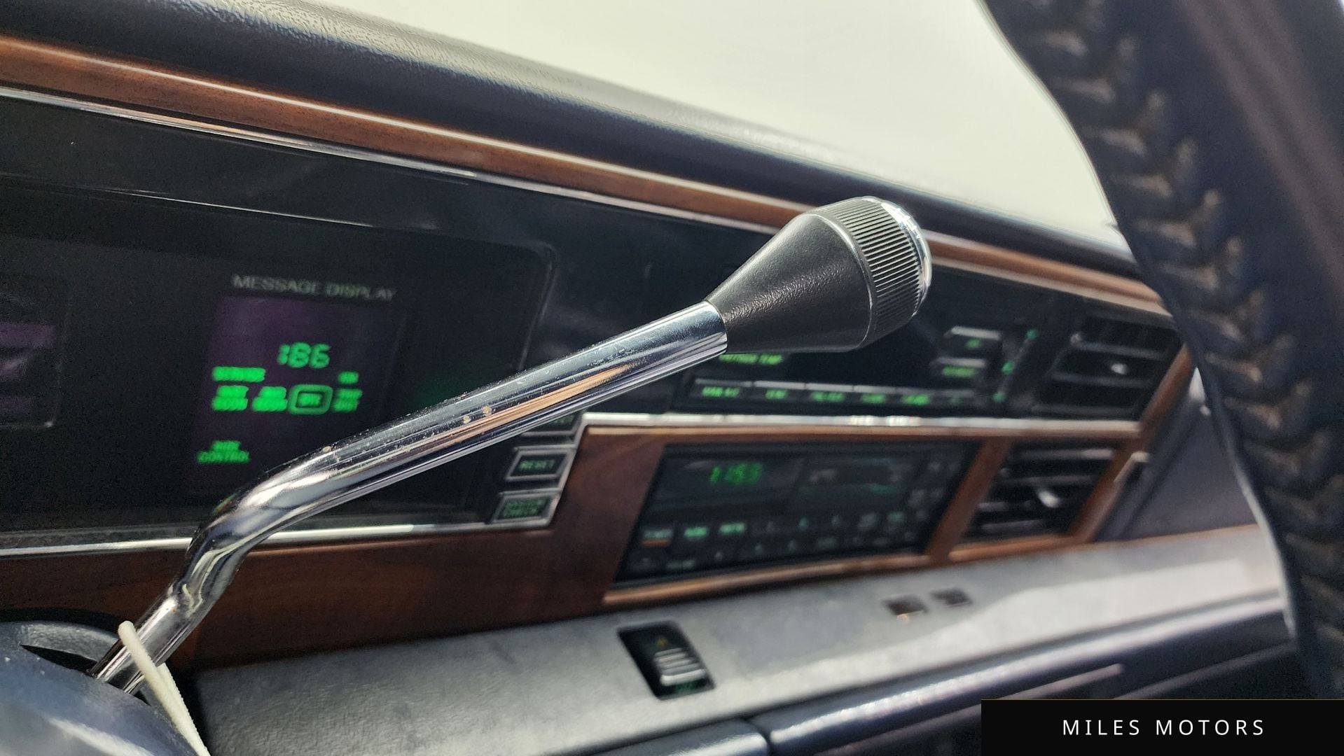Lincoln Continental 1994 — миниатюра 9