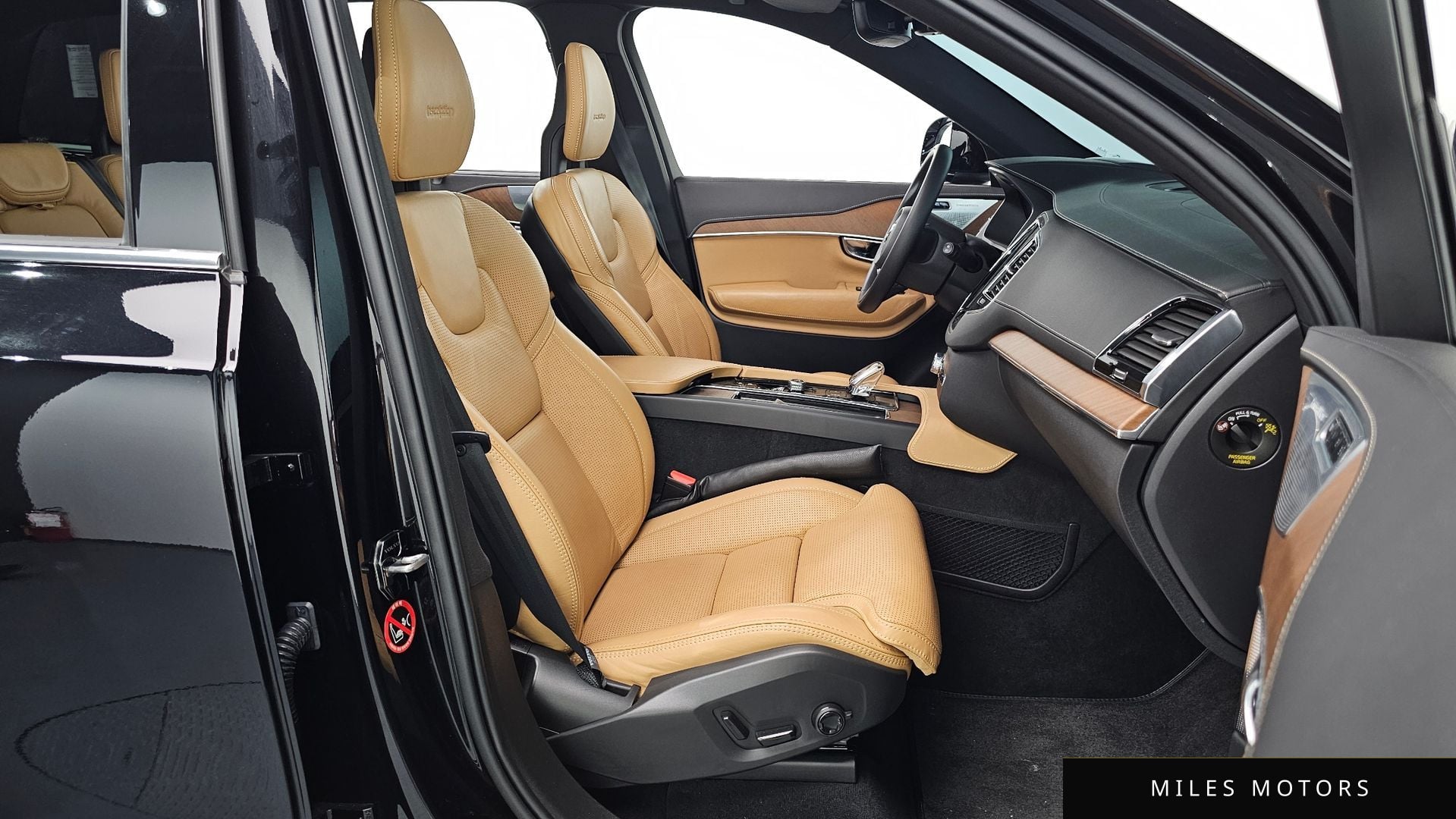 Volvo XC90 2020 — миниатюра 10
