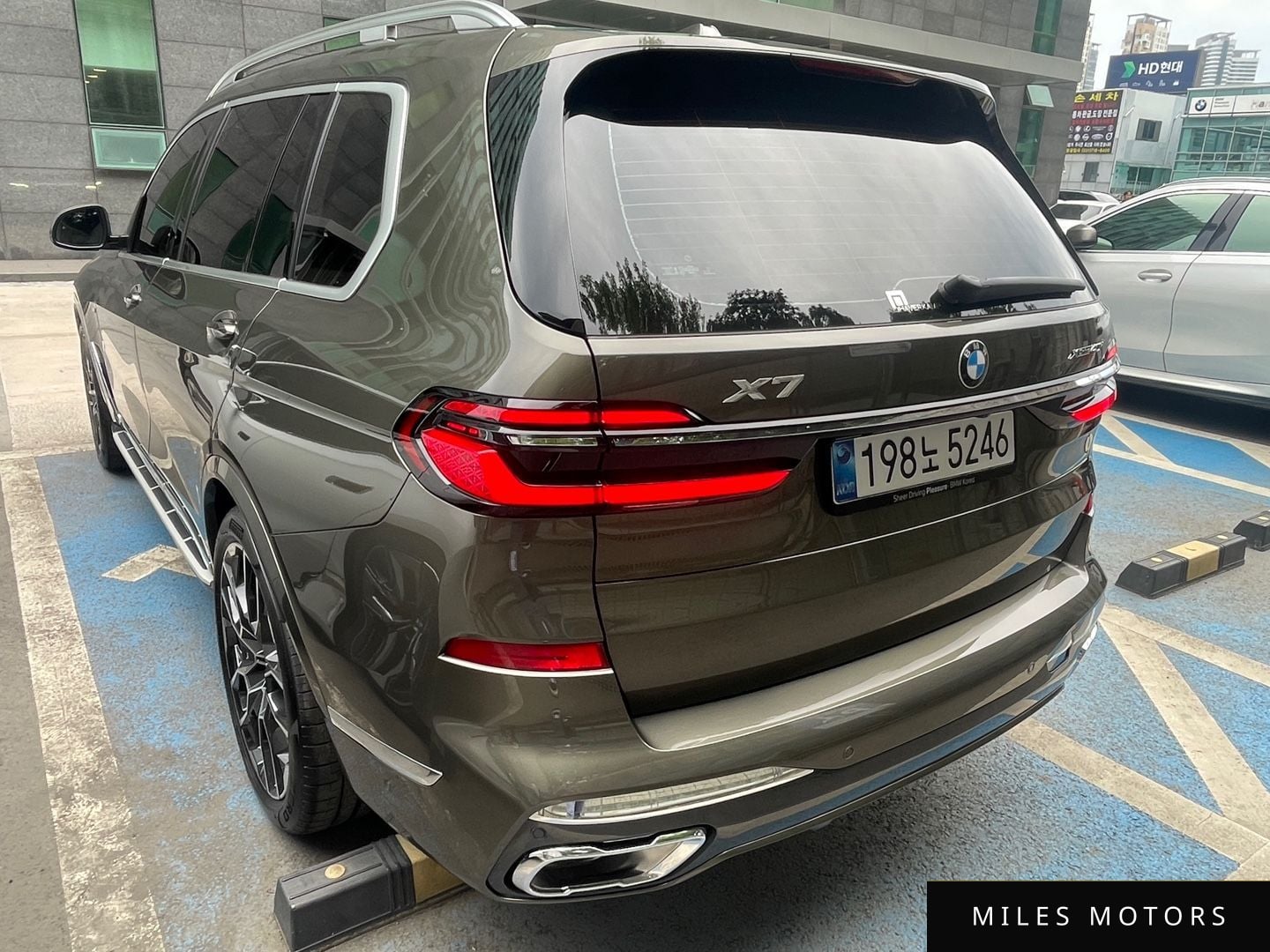 BMW X7 (G07) 2025 — миниатюра 2