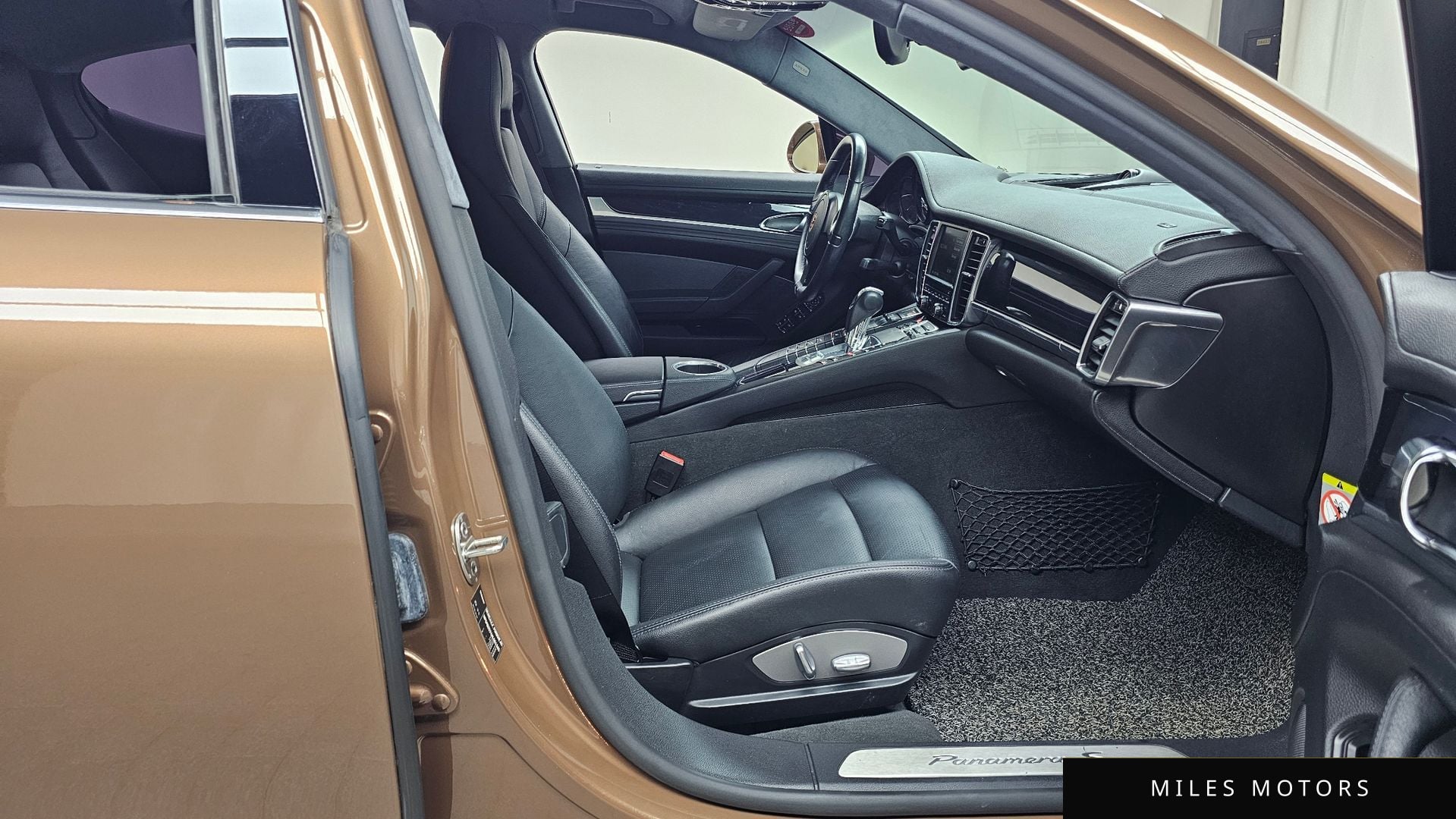 Porsche 파나메라 2010 — миниатюра 11