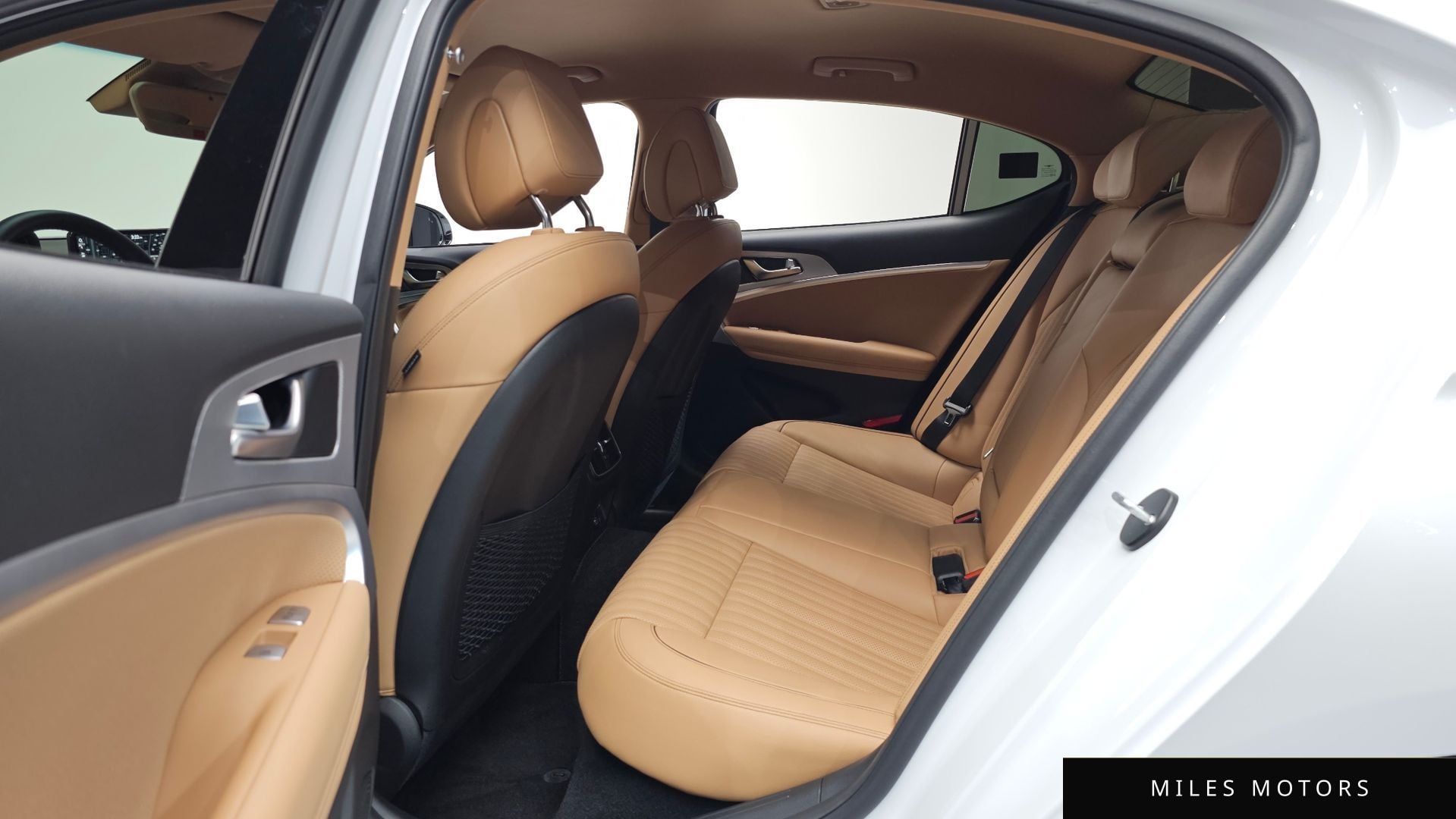 Genesis G70 2023 — миниатюра 12