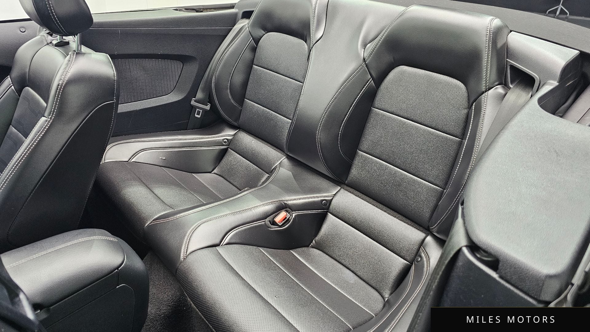 Ford 머스탱 2021 — миниатюра 12