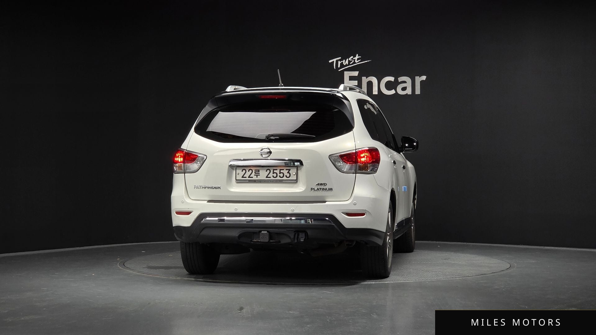 Nissan Pathfinder 2014 — миниатюра 4