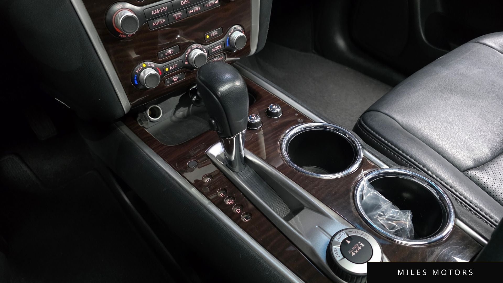 Nissan Pathfinder 2014 — миниатюра 8