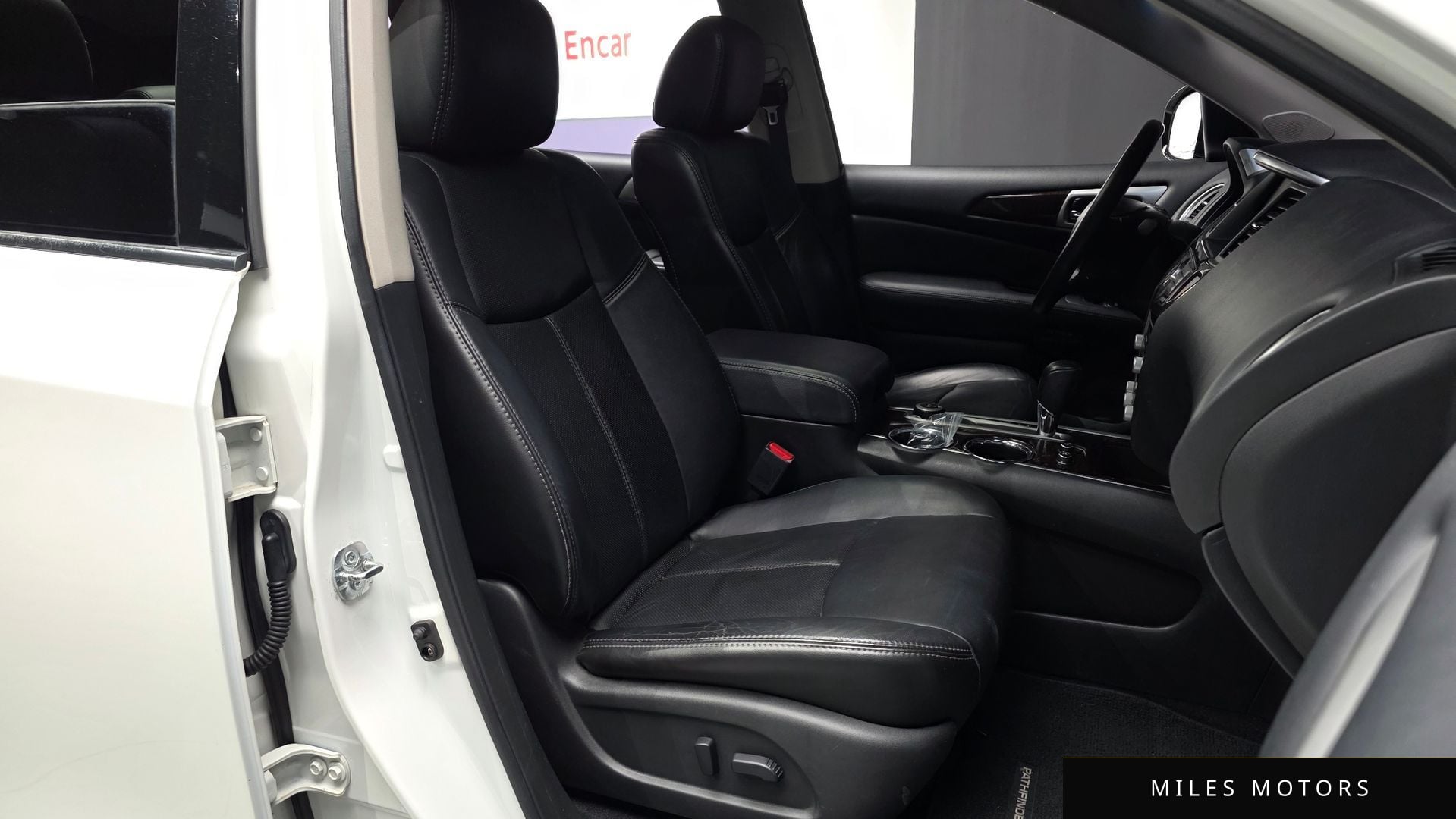 Nissan Pathfinder 2014 — миниатюра 9